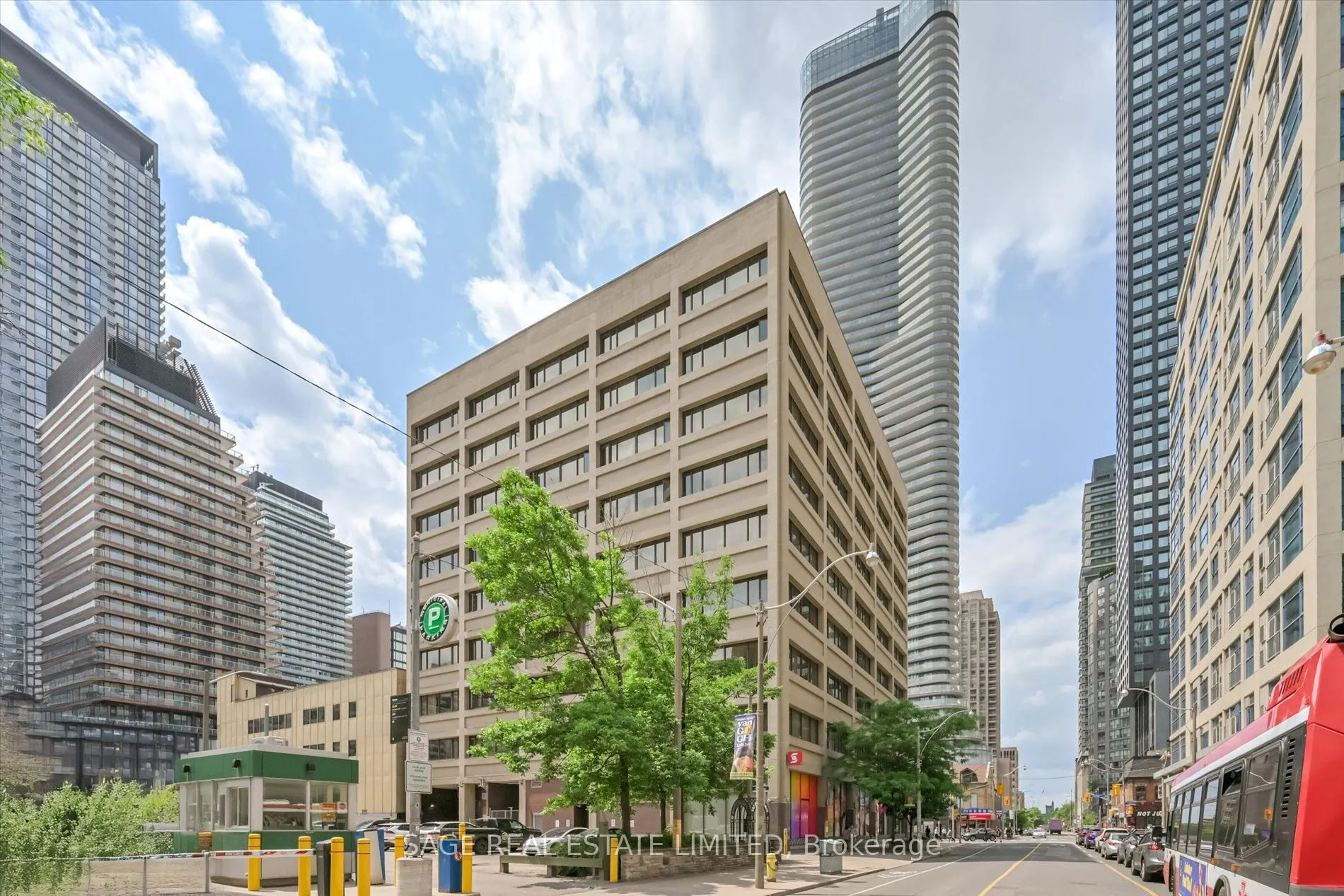 555 Yonge Street, #413
