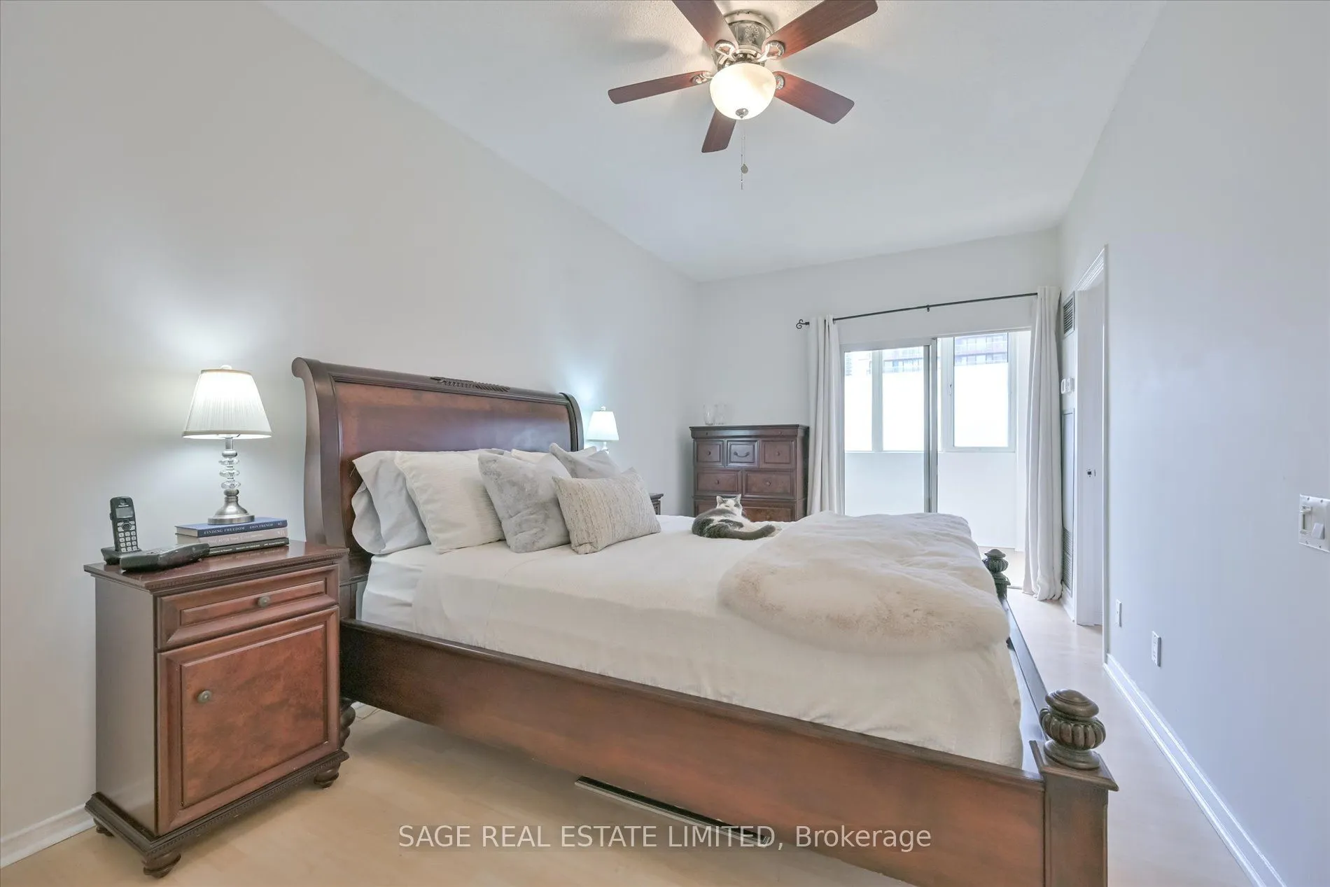 555 Yonge Street, #413