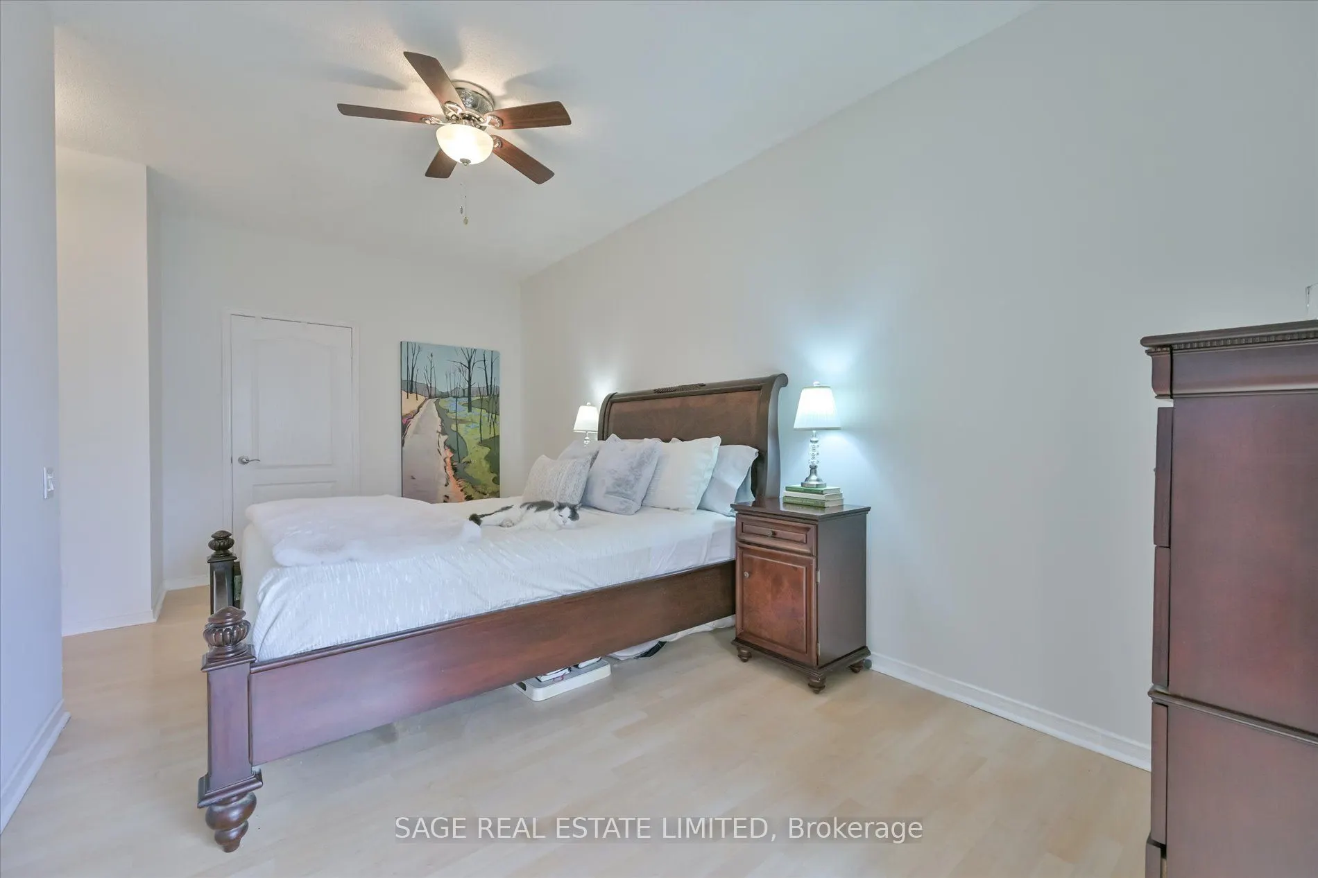 555 Yonge Street, #413