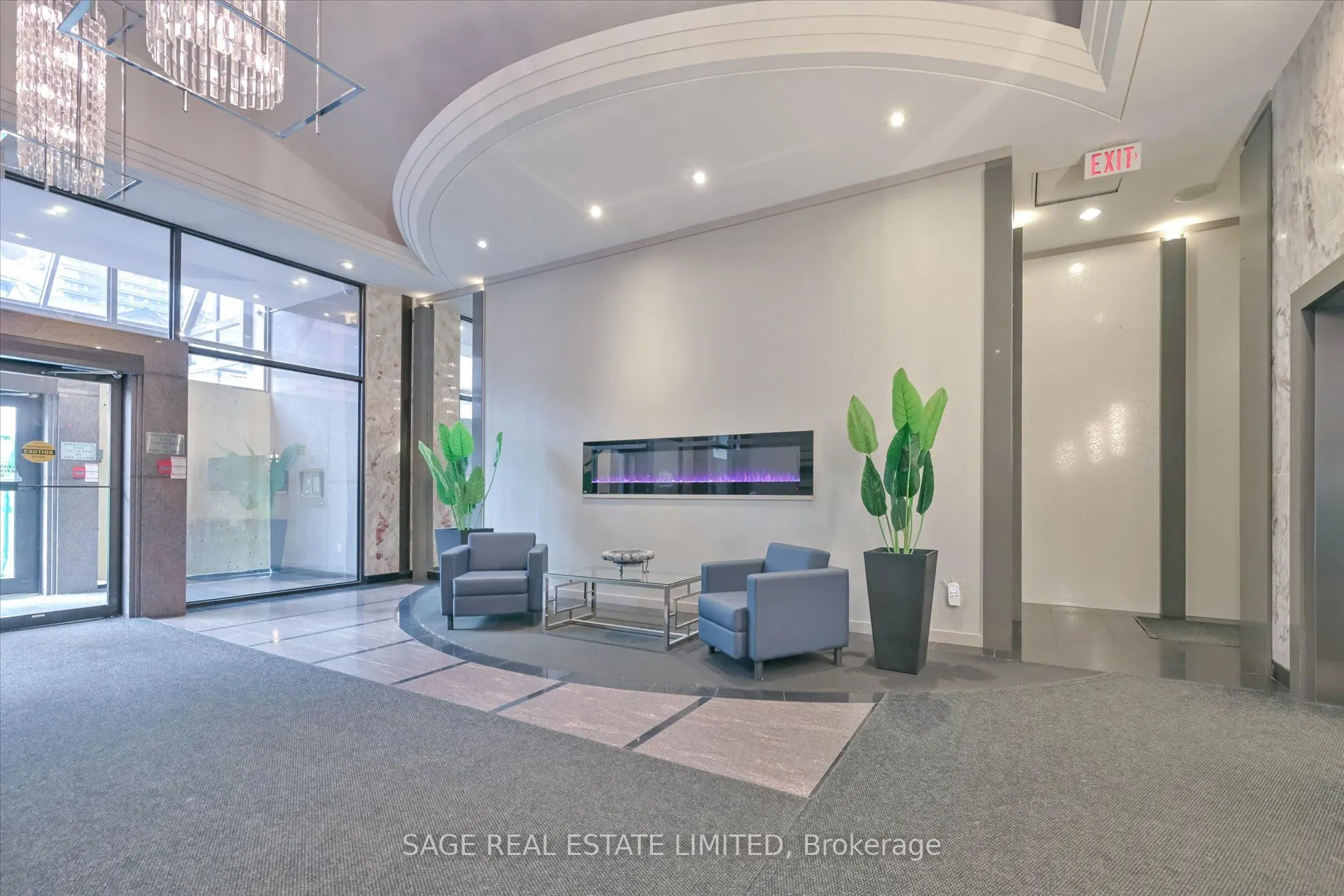 555 Yonge Street, #413