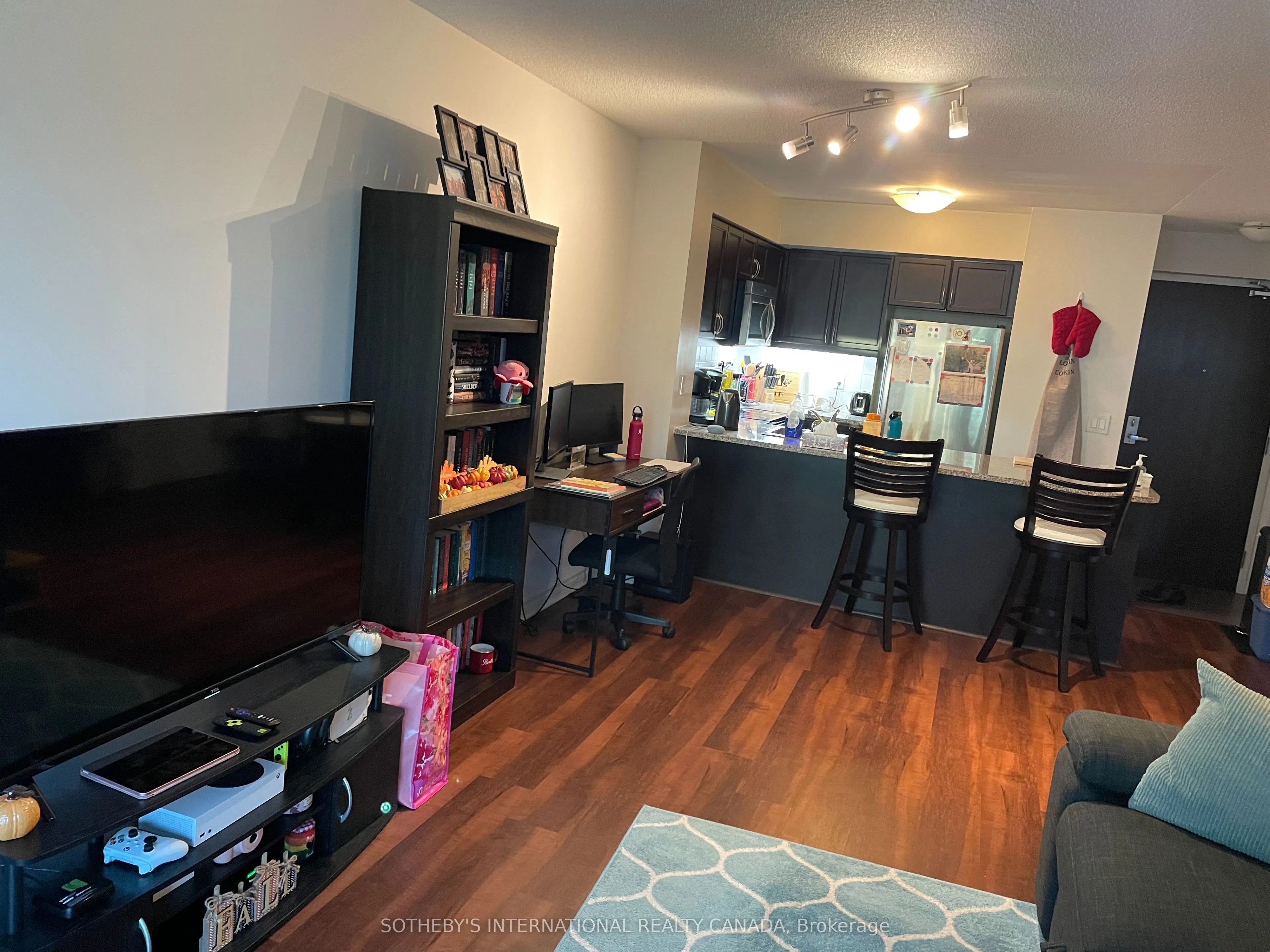 19 Grand Trunk Crescent, #3303