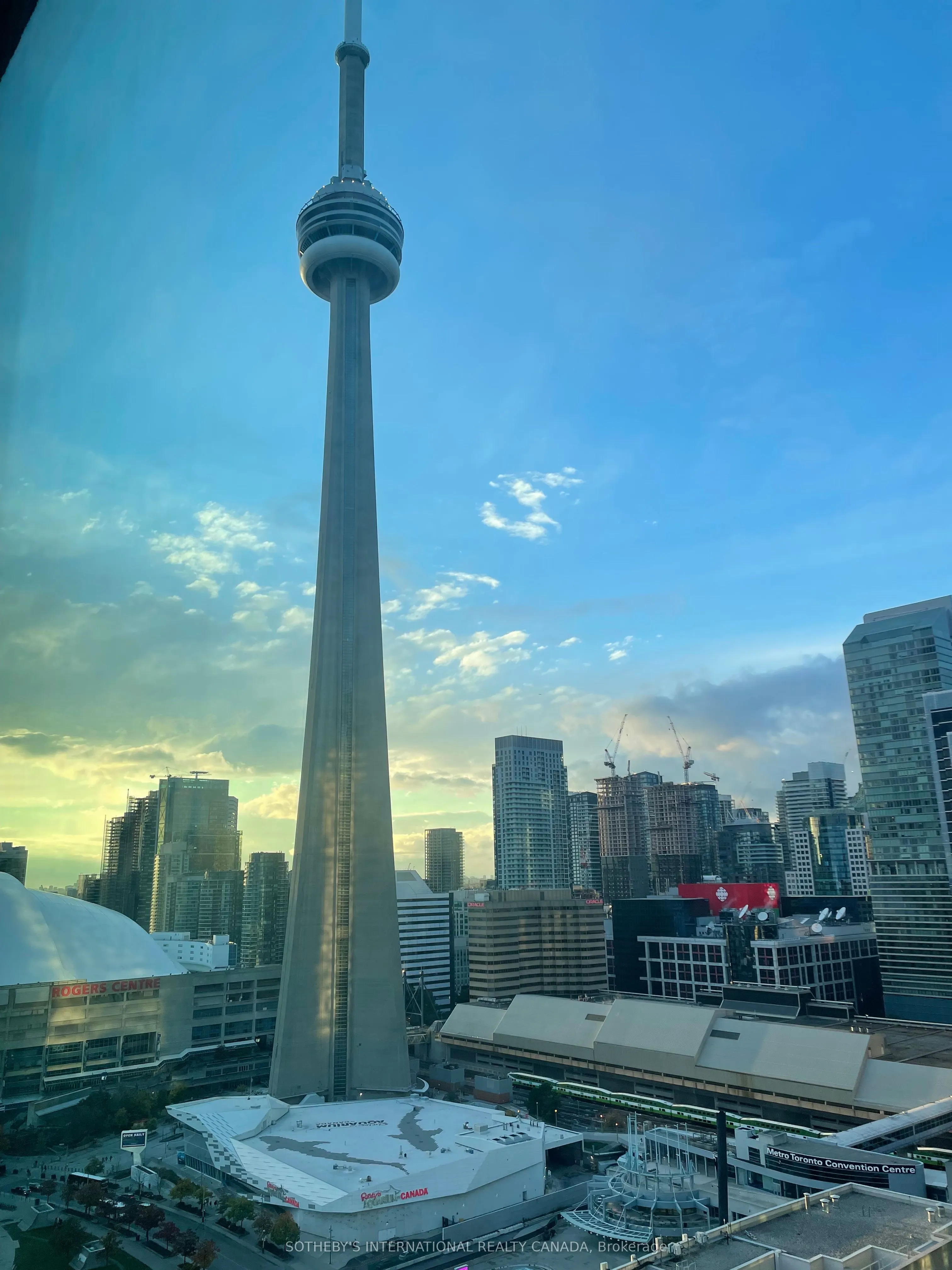 19 Grand Trunk Crescent, #3303