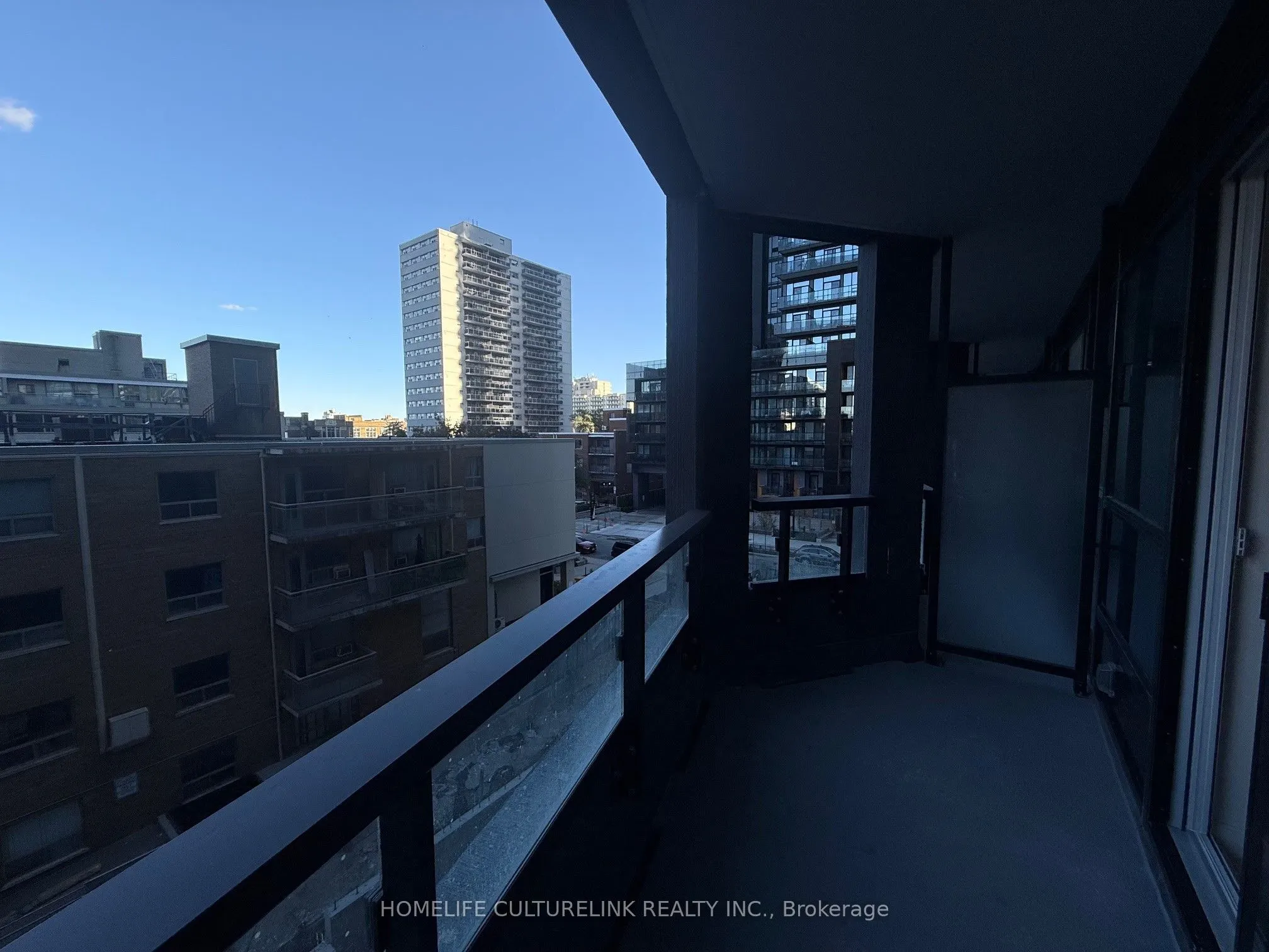 110 Broadway Avenue W, #317