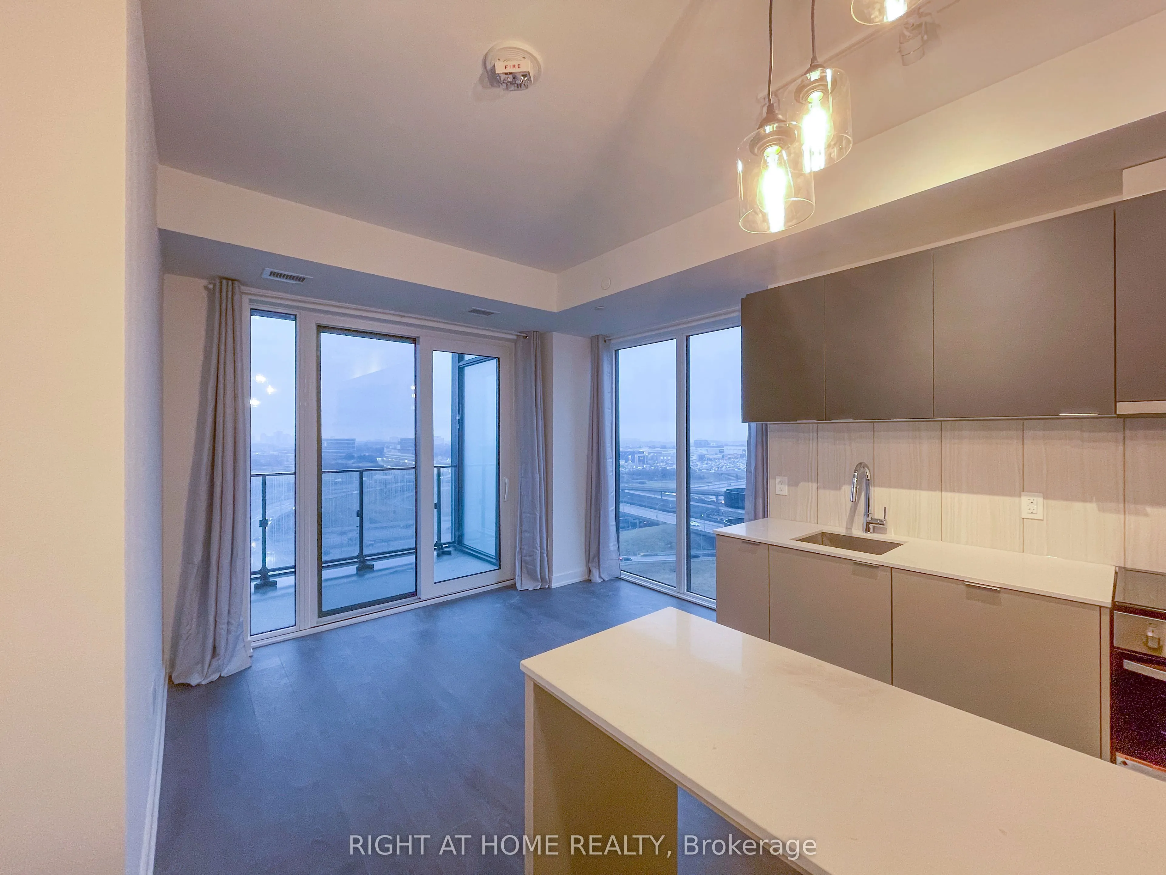 8 Tippett Road, #1509