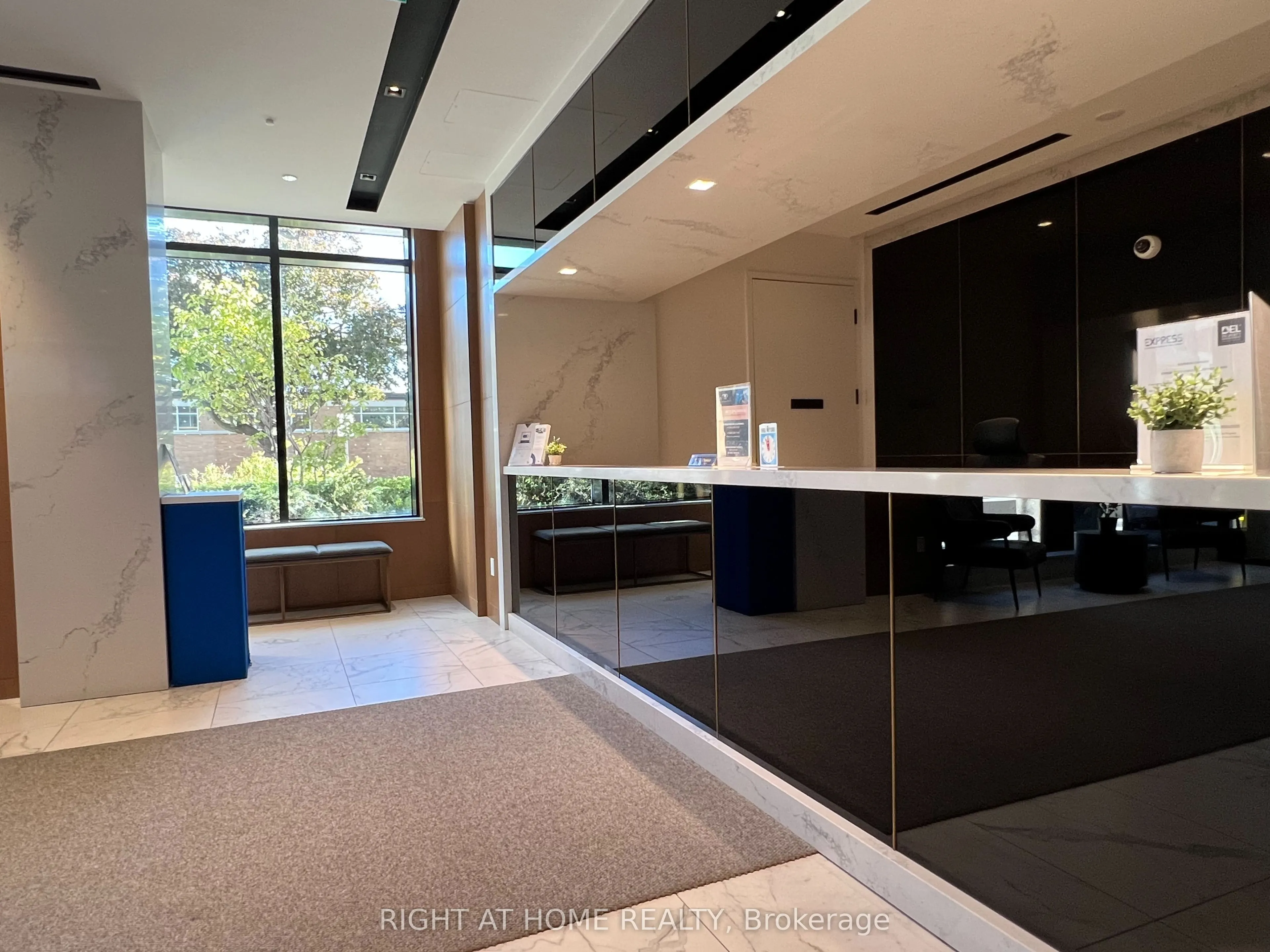 8 Tippett Road, #1509