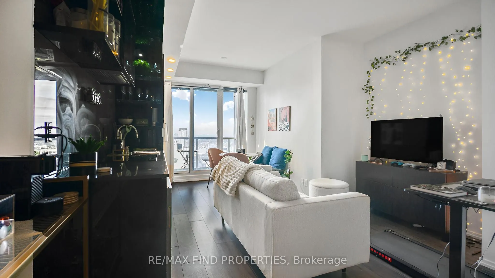 70 Temperance Street, #3814