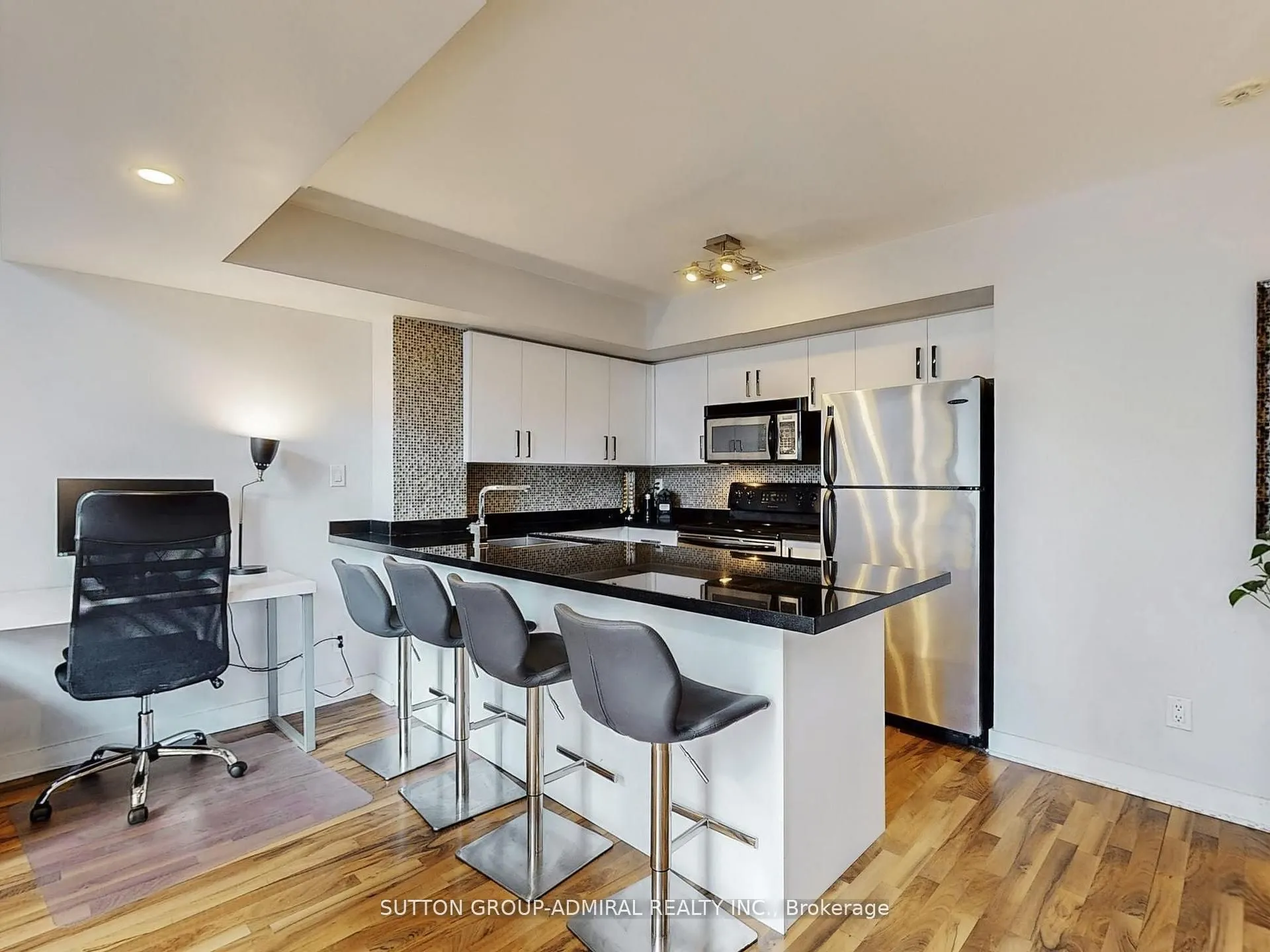 21 Earl Street, #314