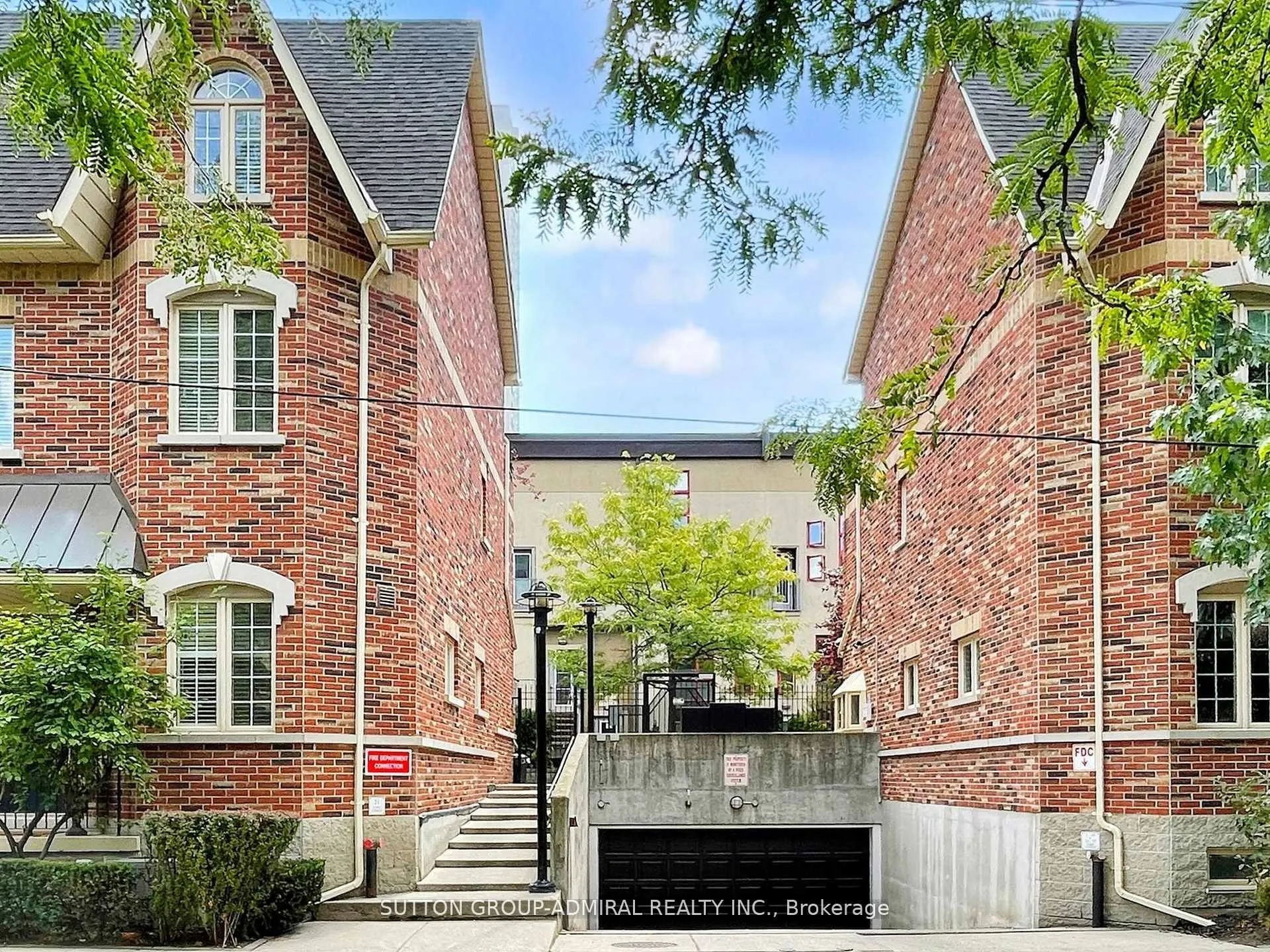 21 Earl Street, #314