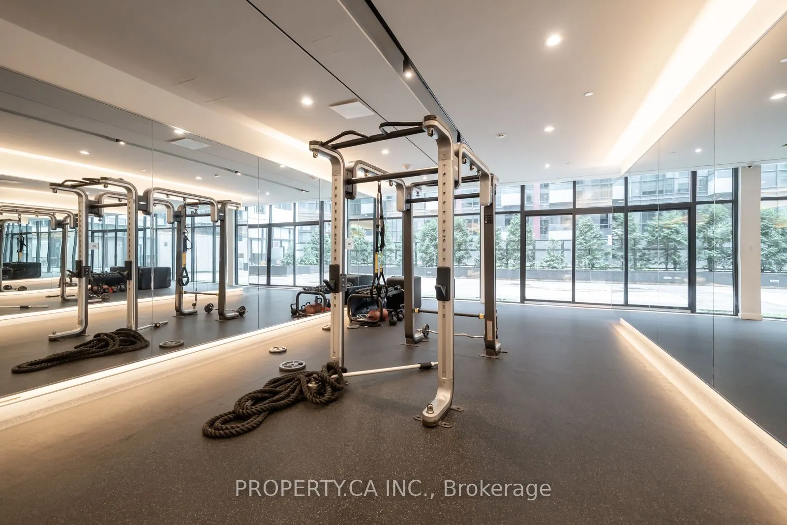 576 Front Street W, #621E