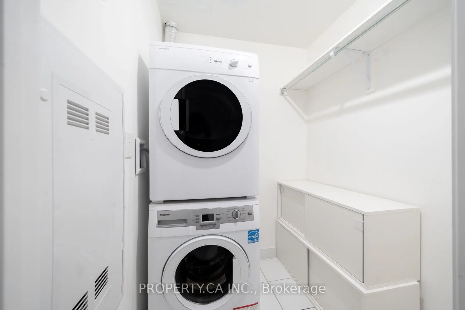 576 Front Street W, #621E