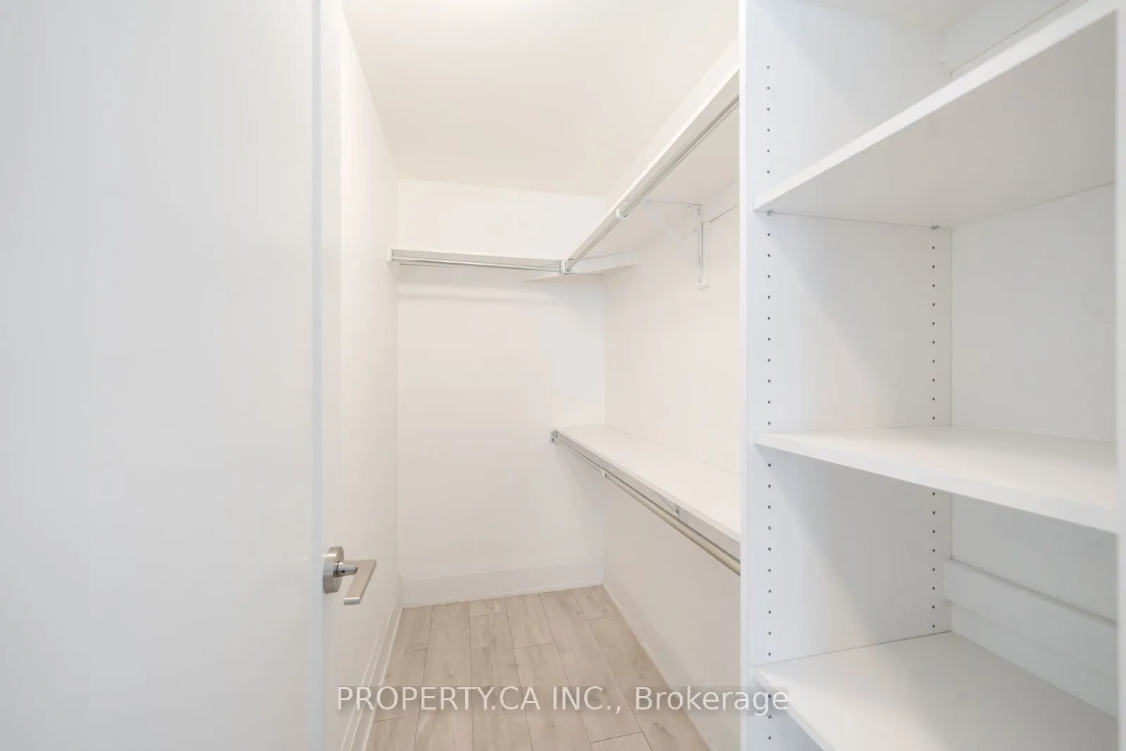 576 Front Street W, #621E