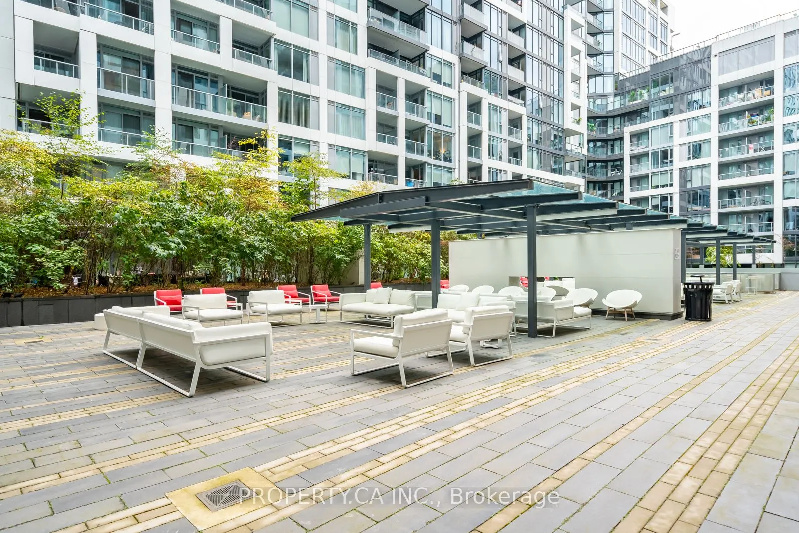 576 Front Street W, #621E