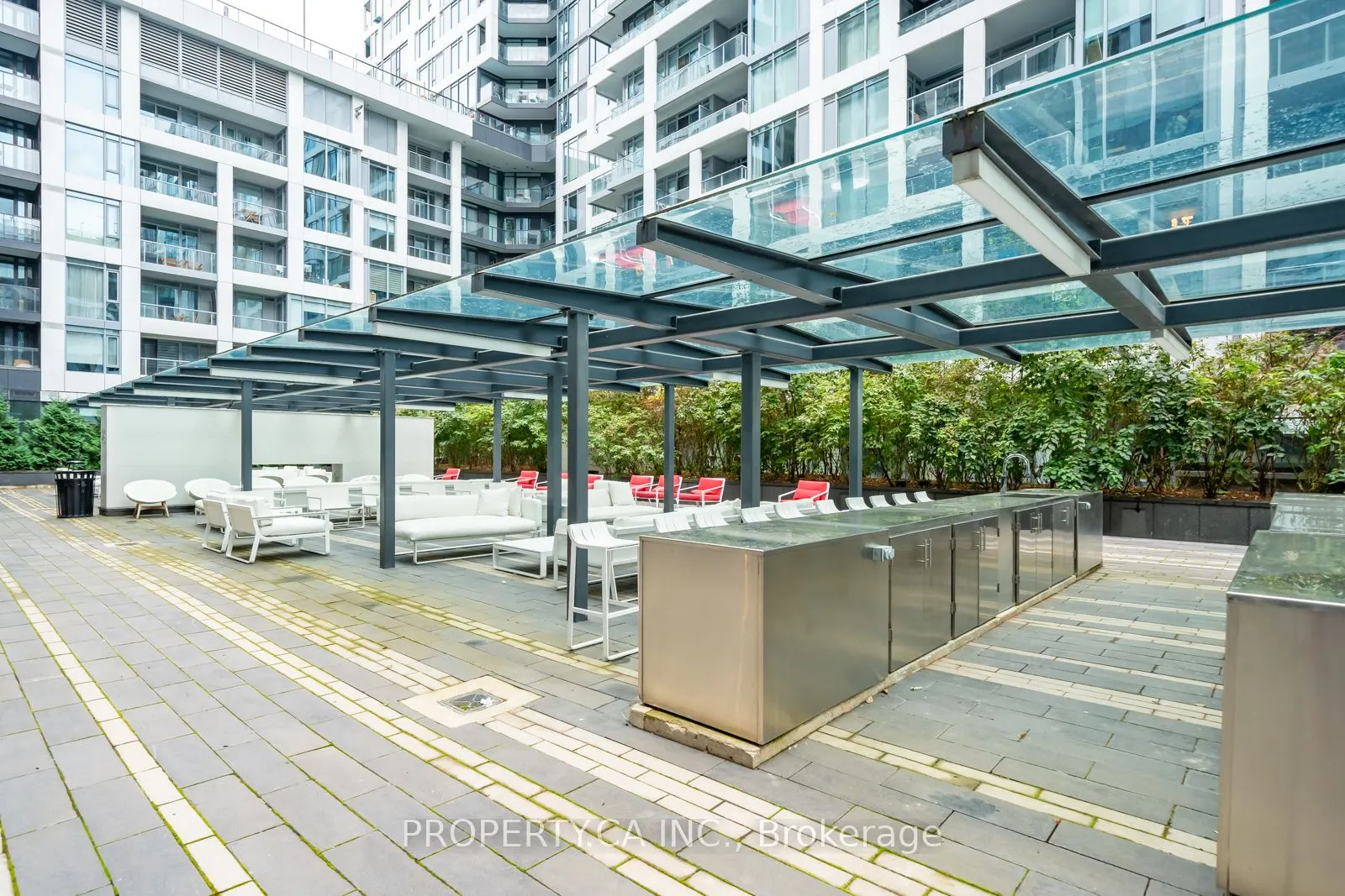576 Front Street W, #621E