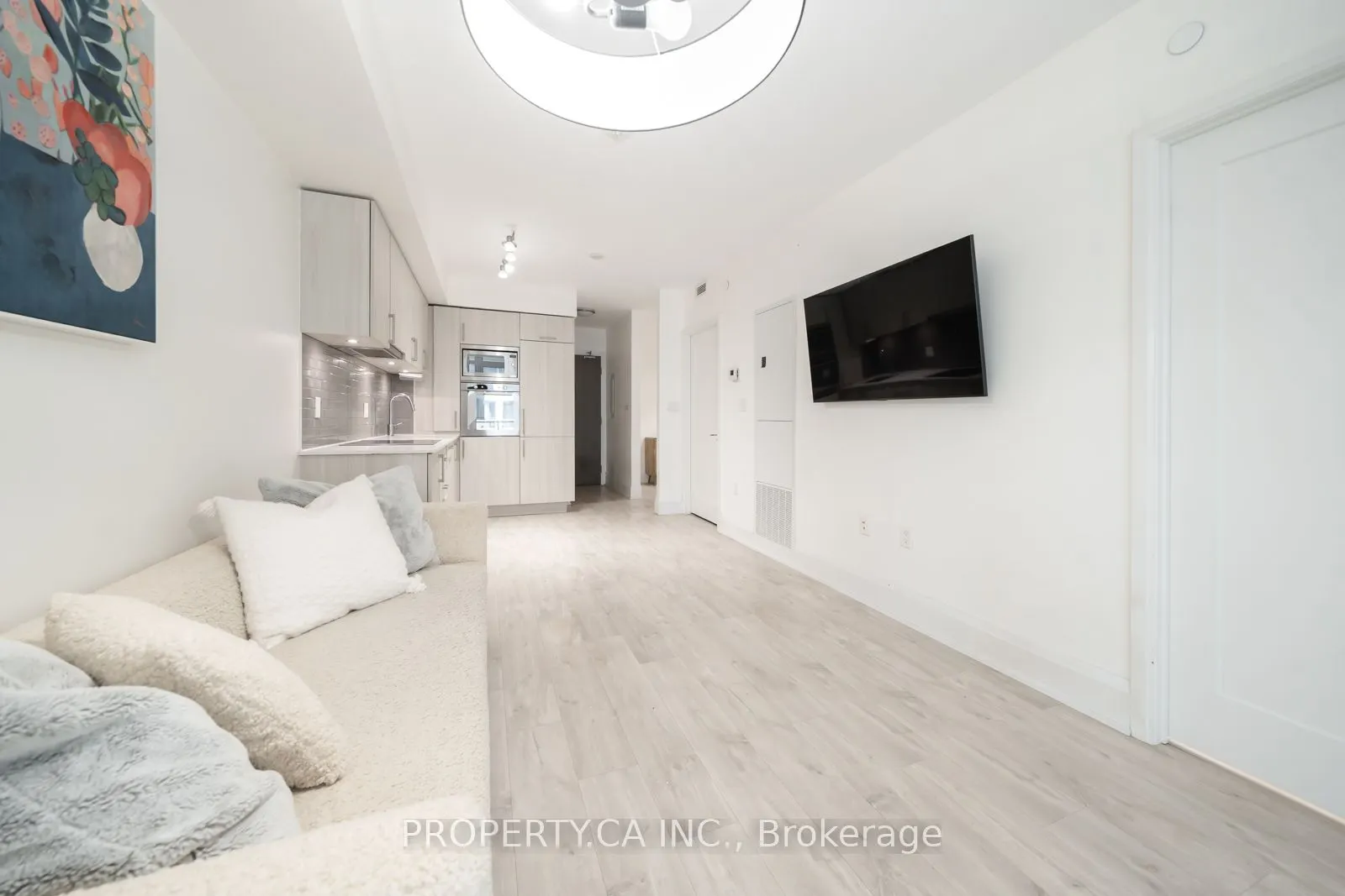 576 Front Street W, #621E