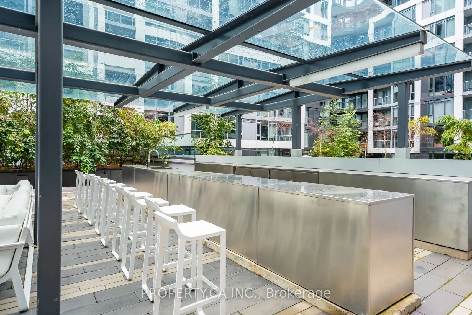 576 Front Street W, #621E