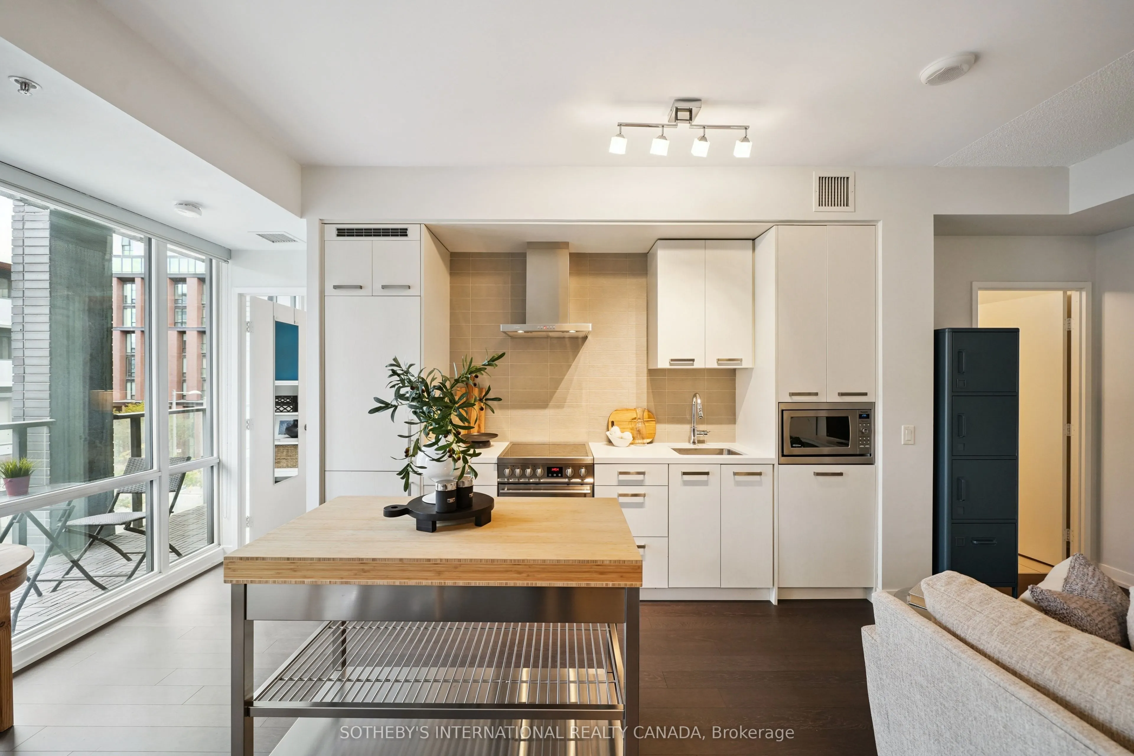 455 Front Street E, #S318