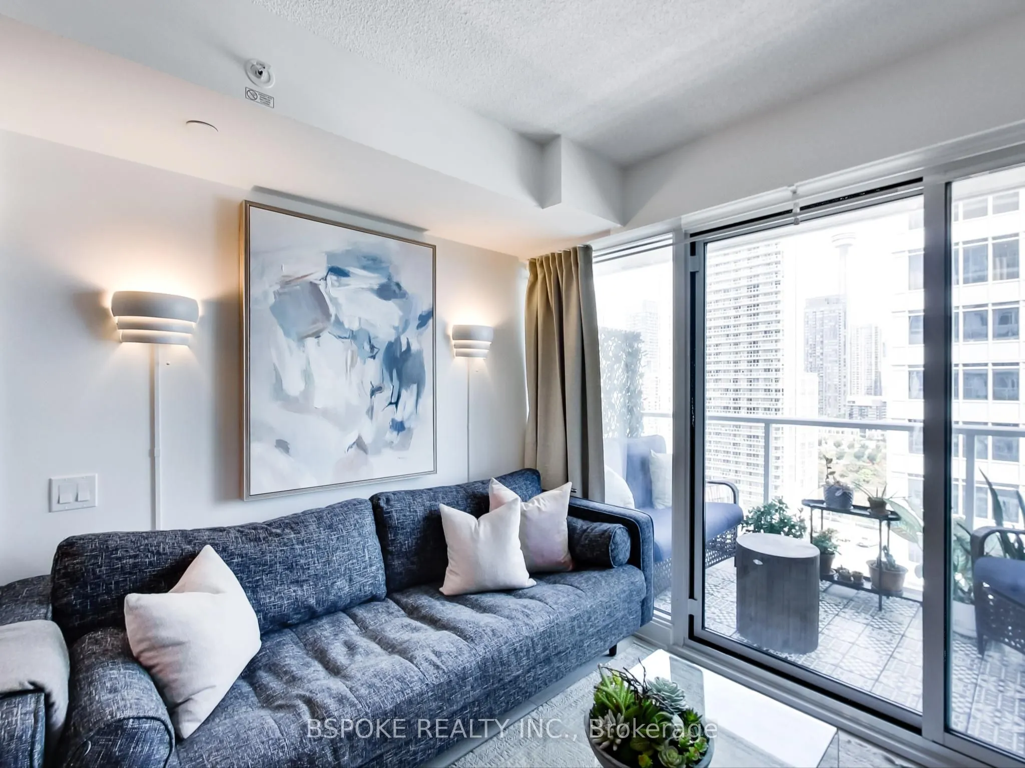 19 Bathurst Street, #1910