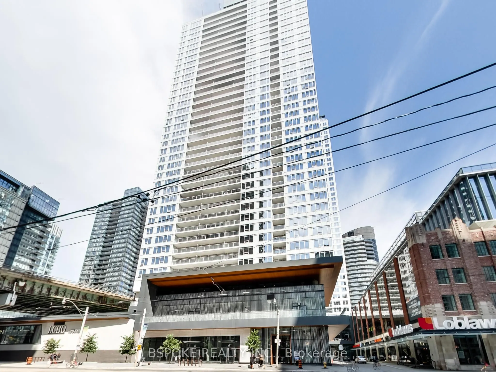 19 Bathurst Street, #1910
