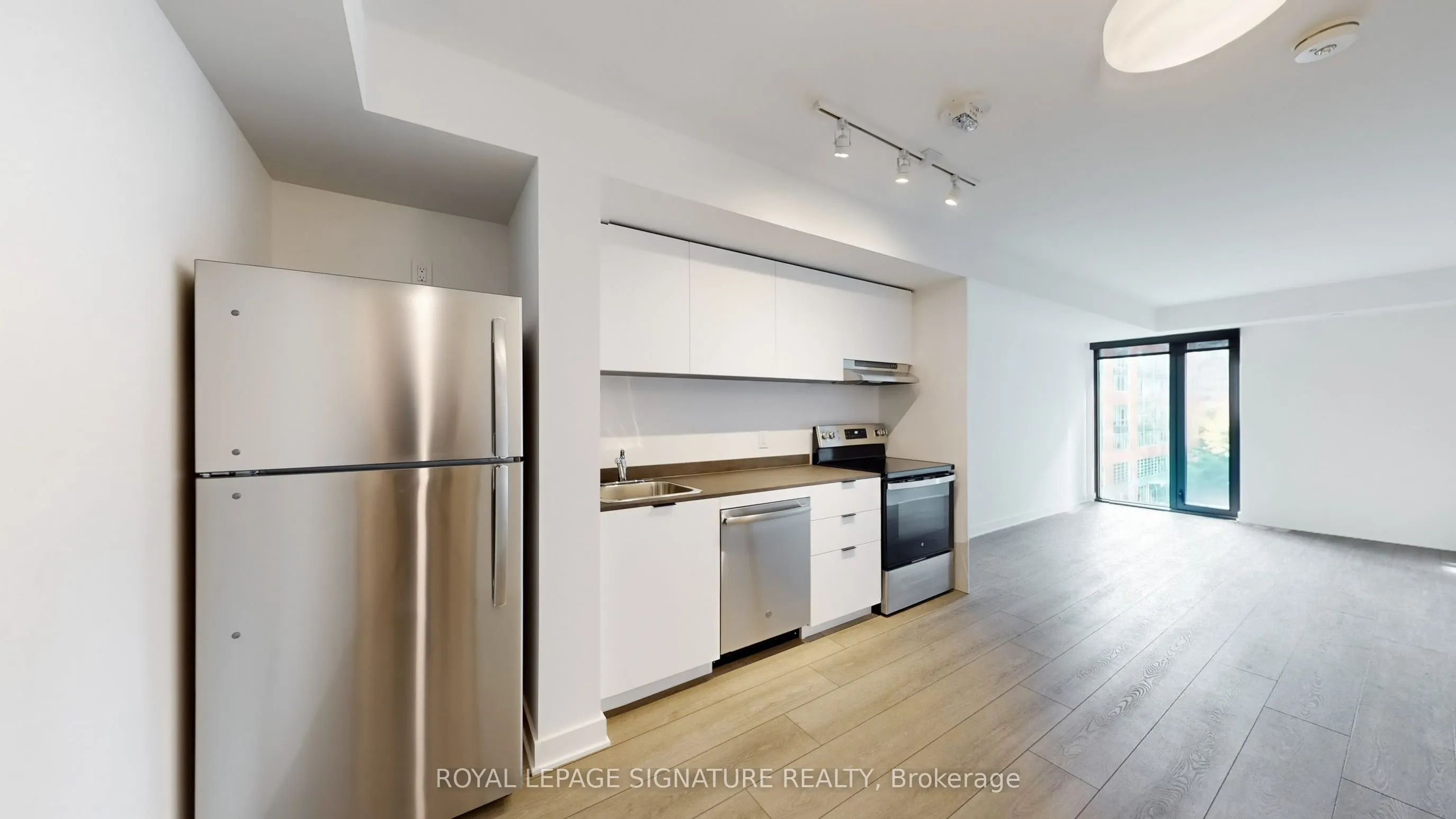 61 Charles Street E, #508