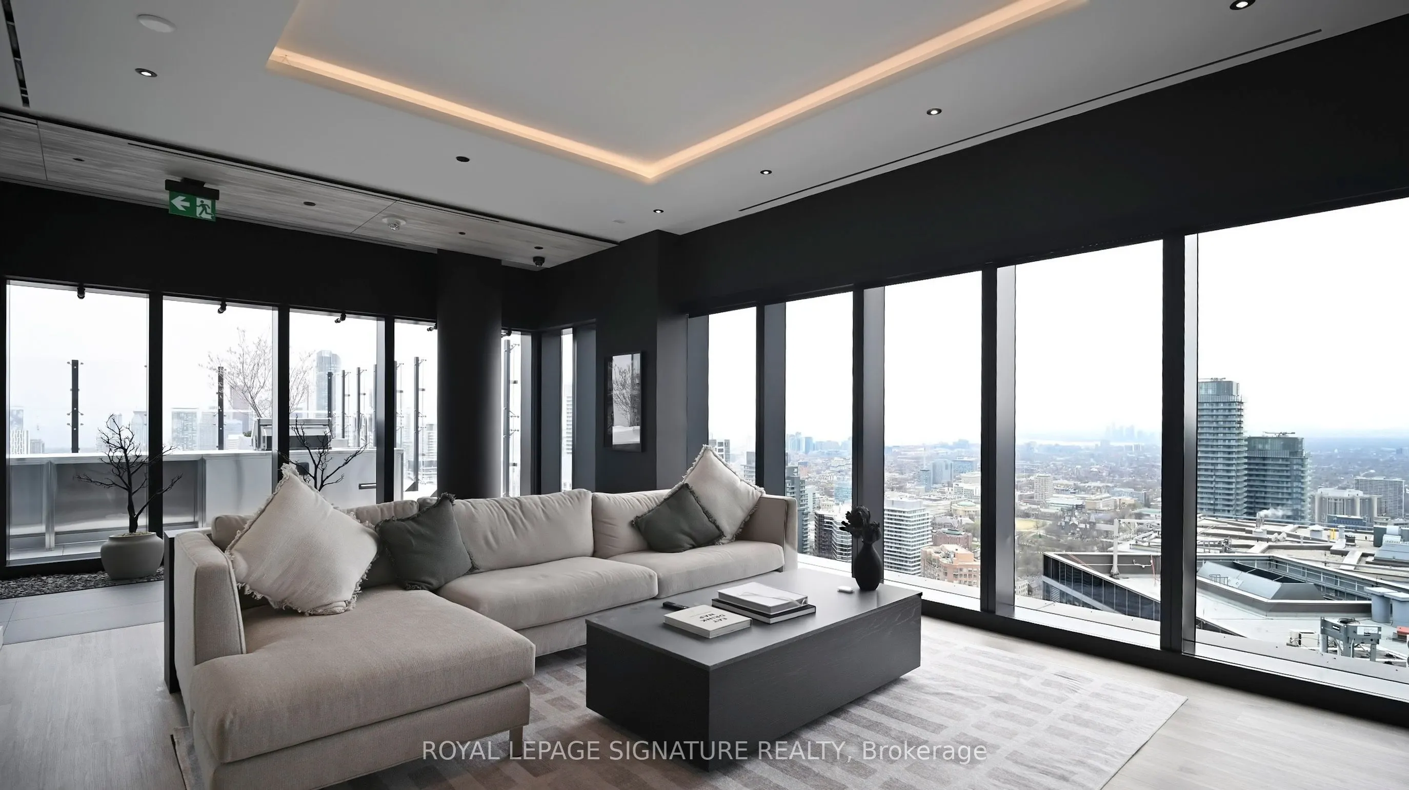 61 Charles Street E, #508