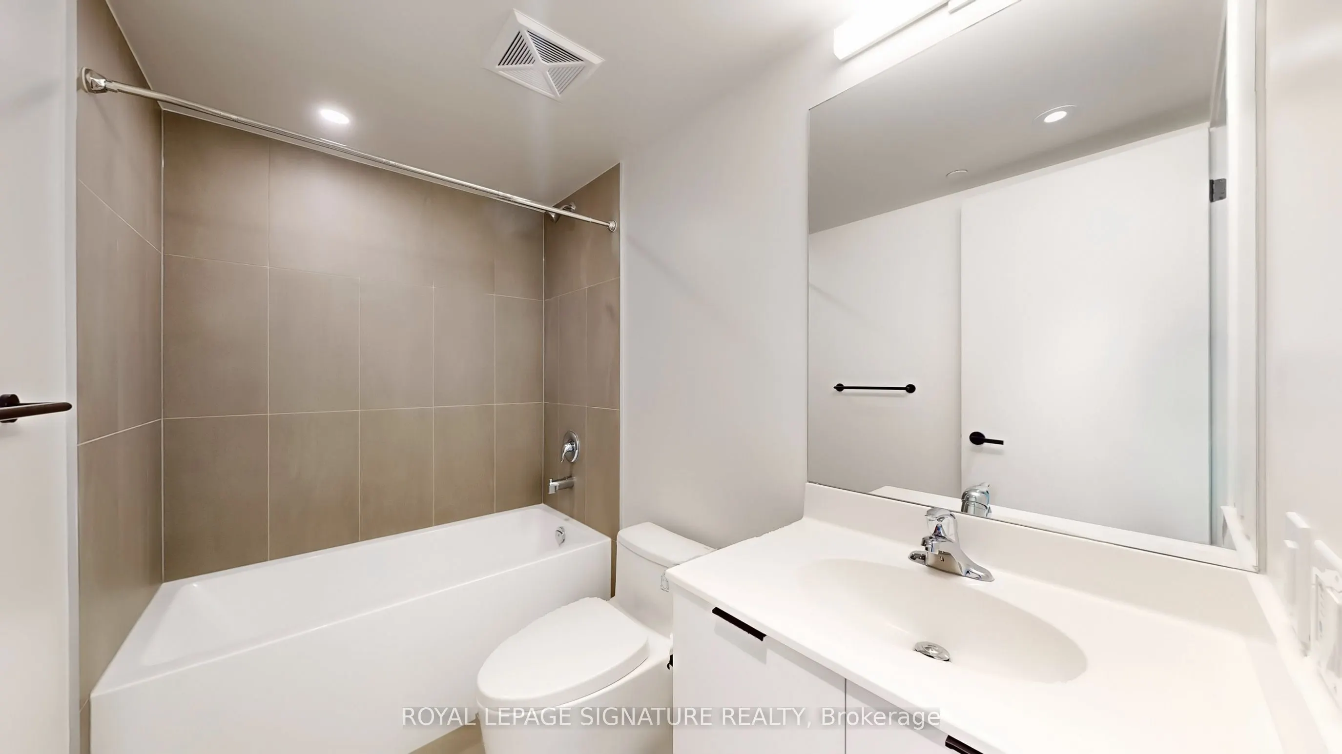 61 Charles Street E, #508