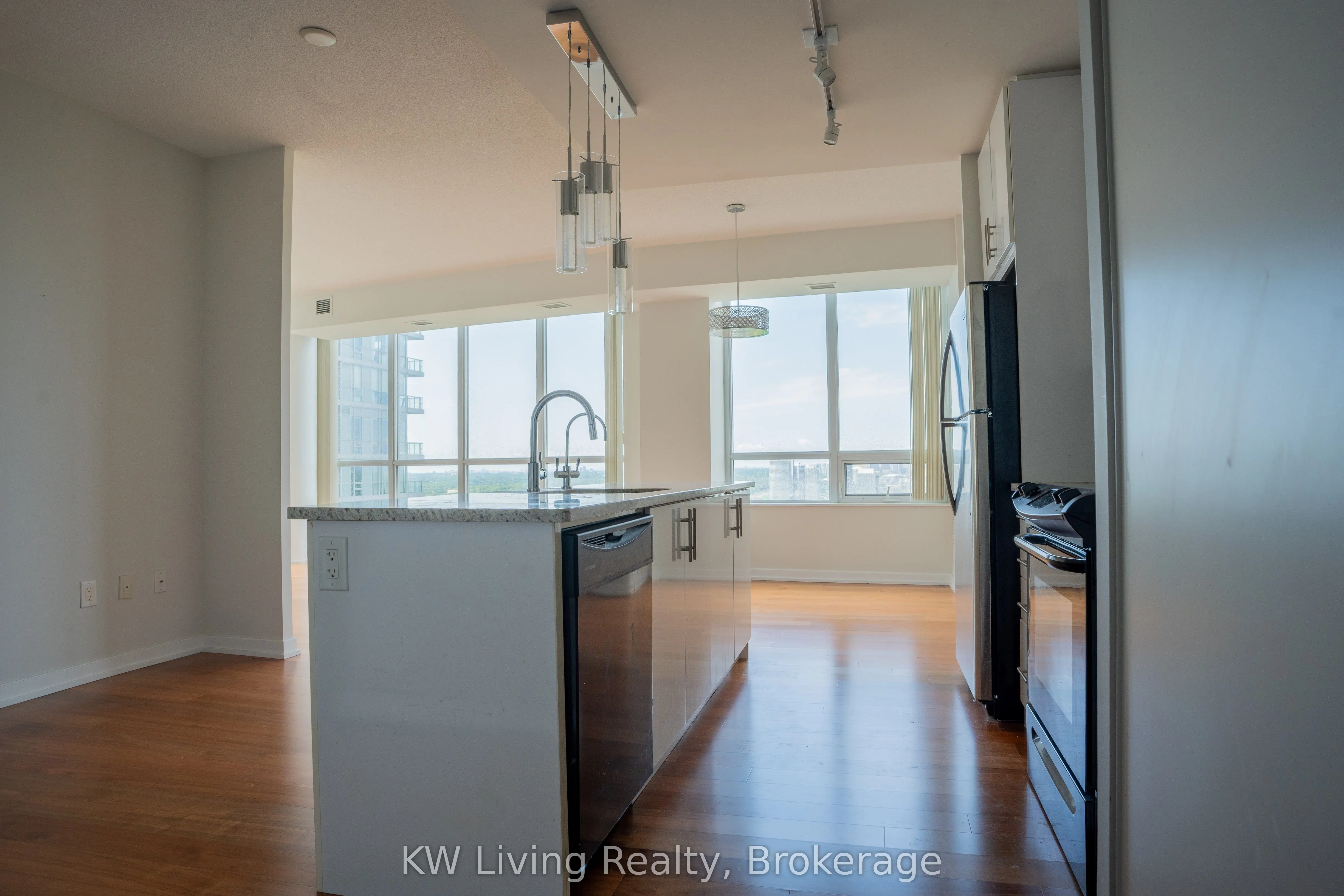 70 Forest Manor Road, #2506