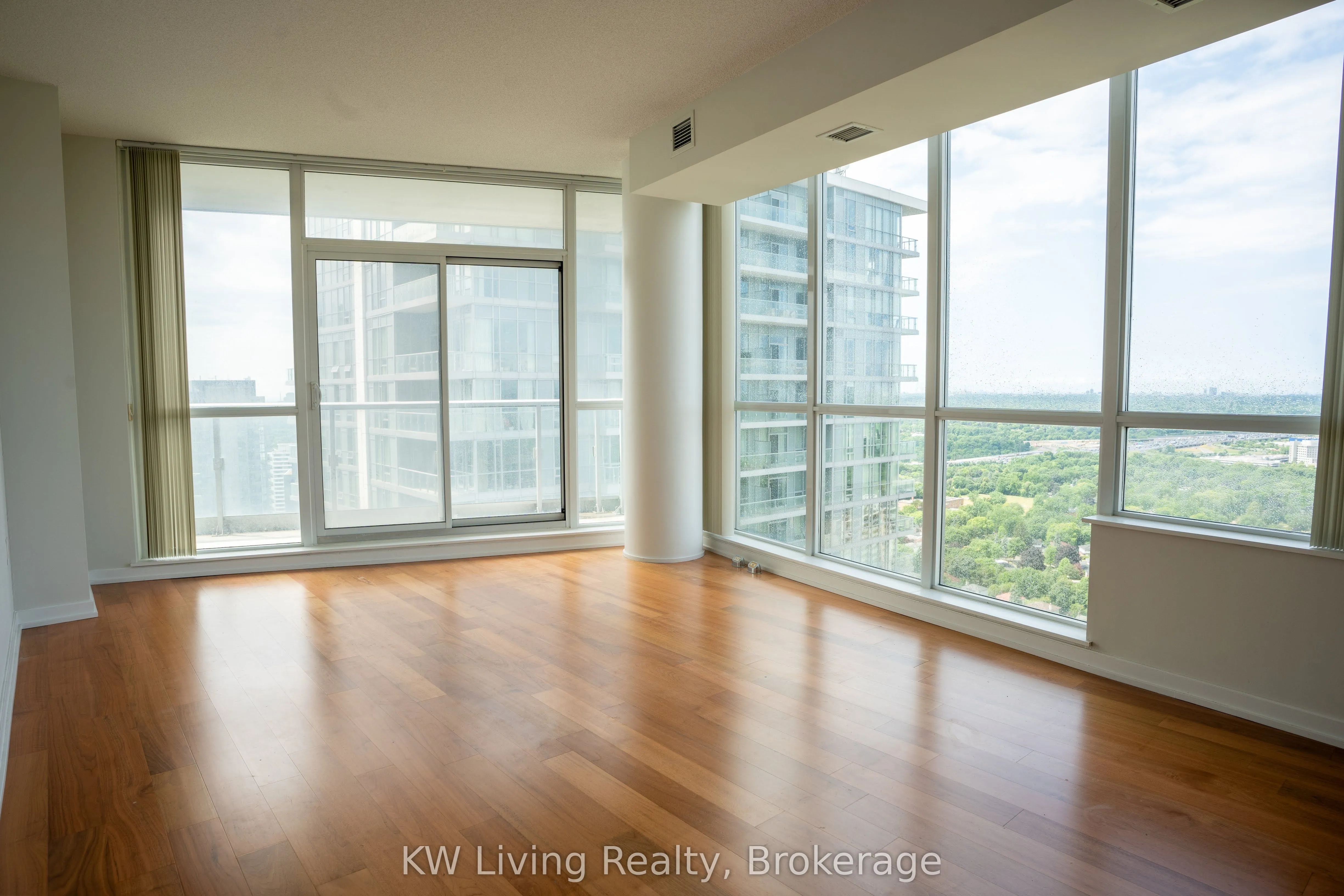 70 Forest Manor Road, #2506