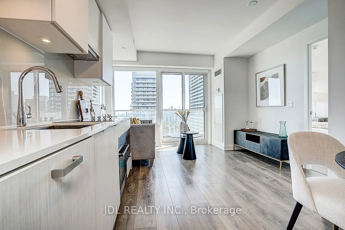 195 Redpath Avenue, #3109