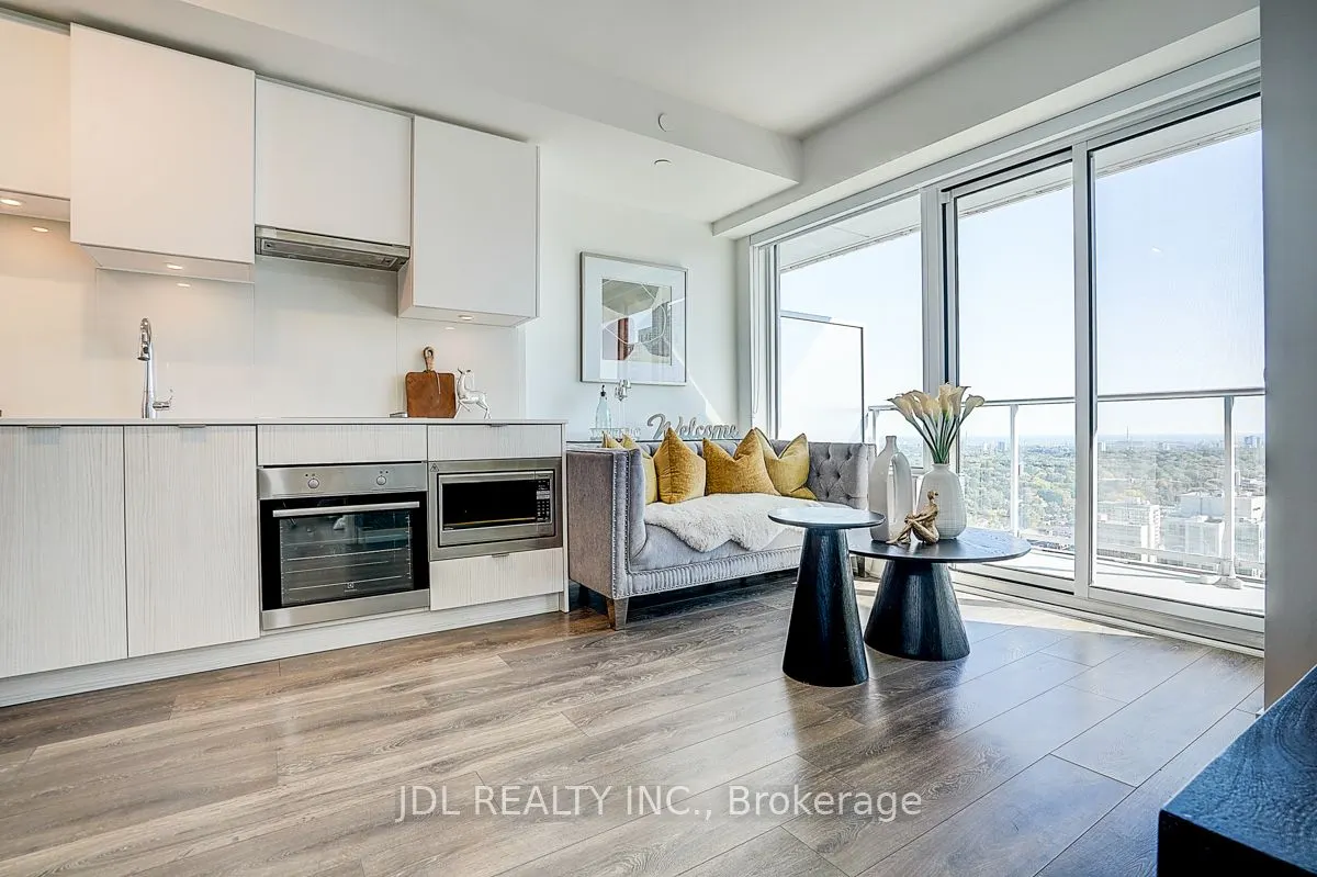 195 Redpath Avenue, #3109