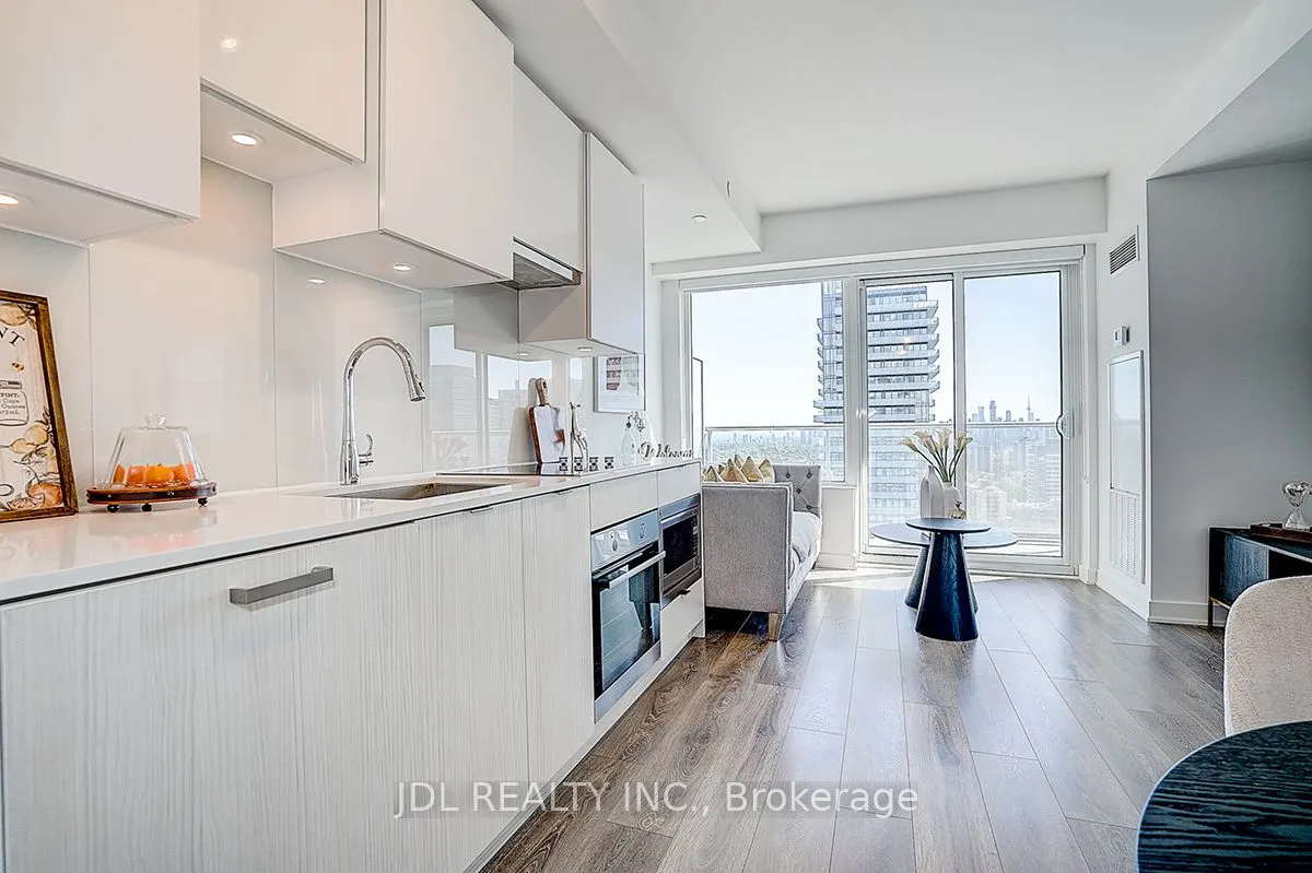195 Redpath Avenue, #3109