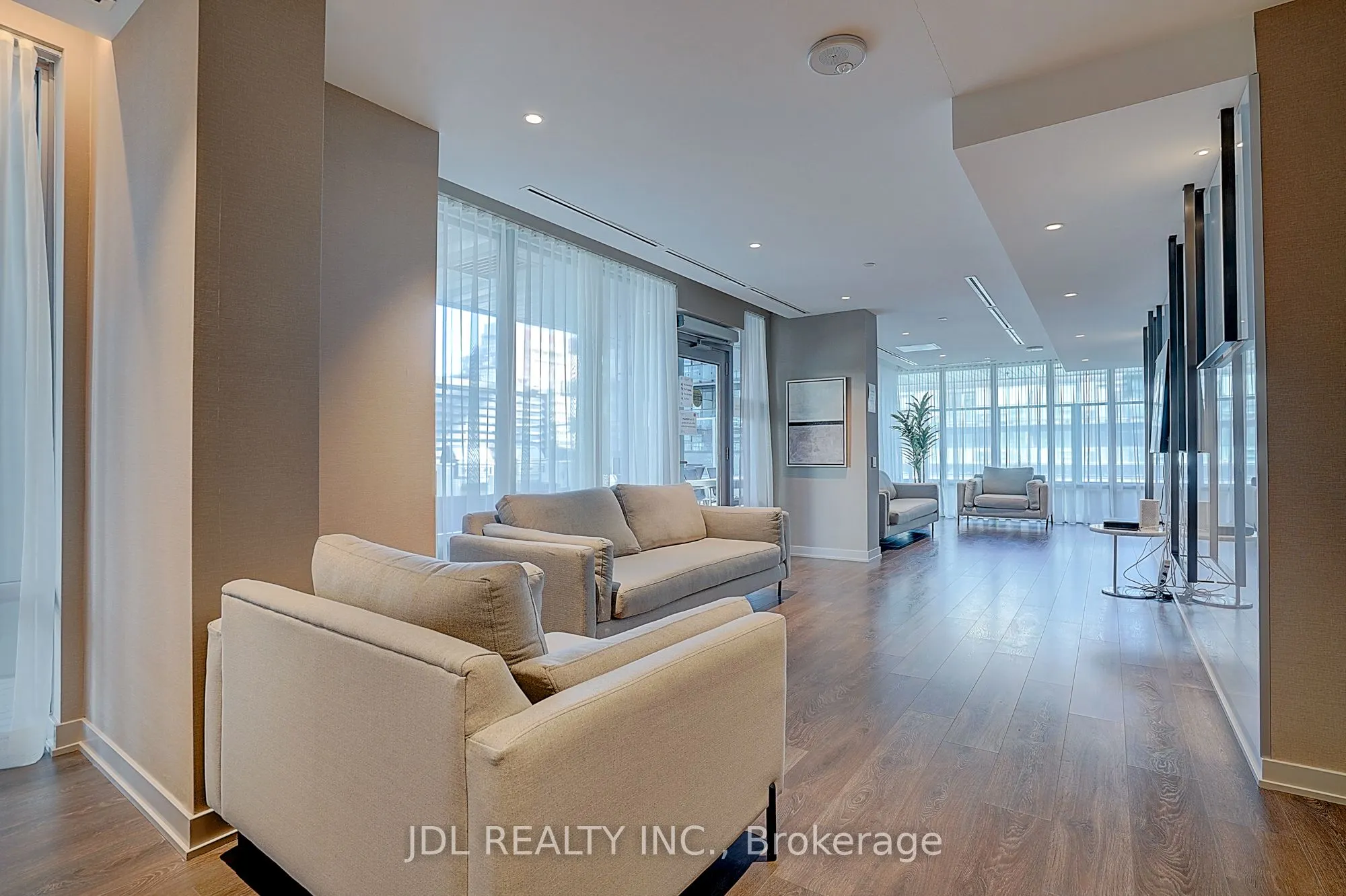 195 Redpath Avenue, #3109