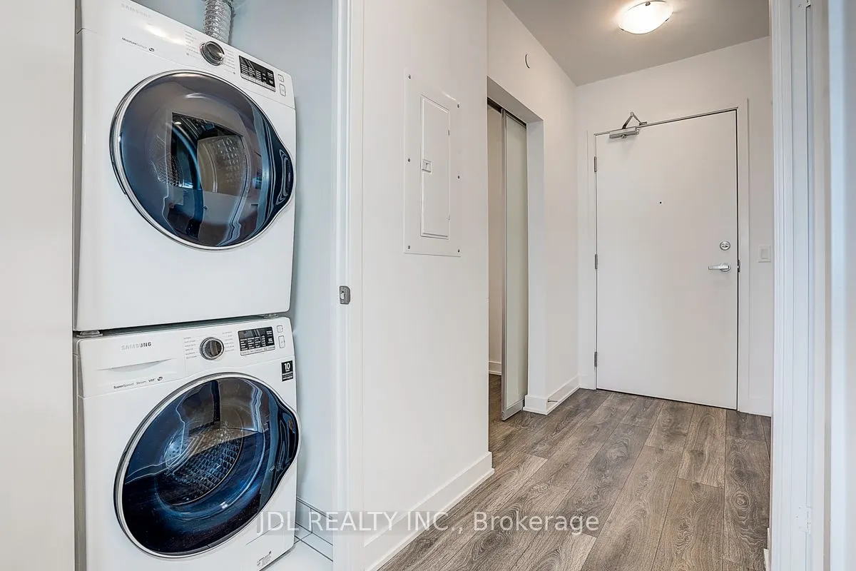 195 Redpath Avenue, #3109