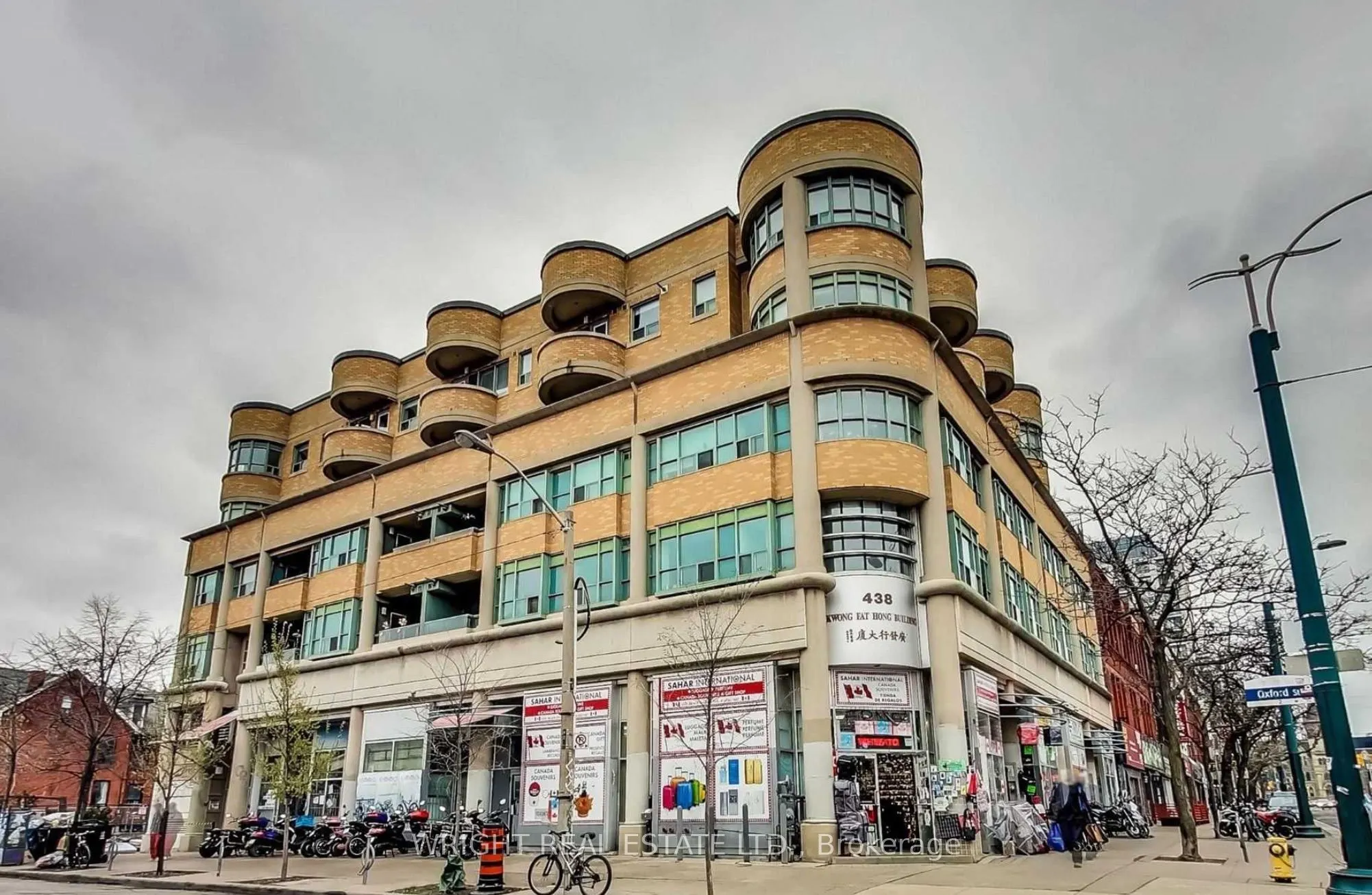 8 Oxford Street, #306