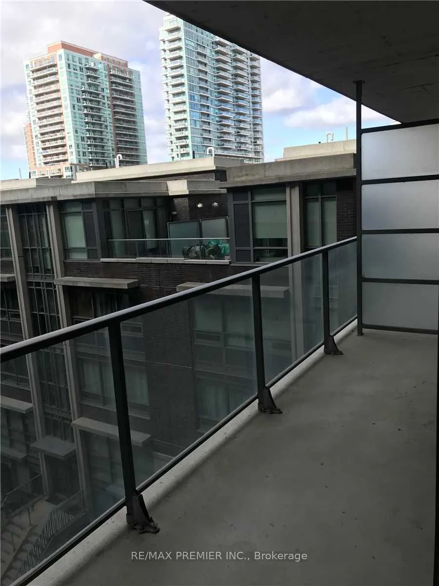 55 East Liberty Street, #521