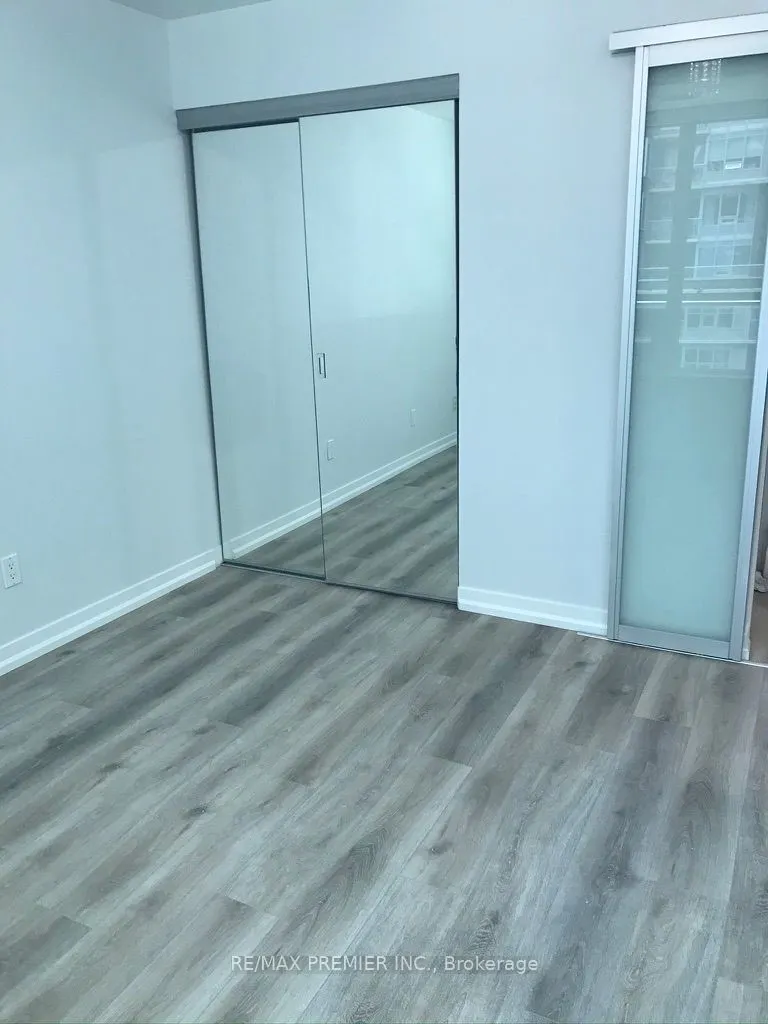 55 East Liberty Street, #521