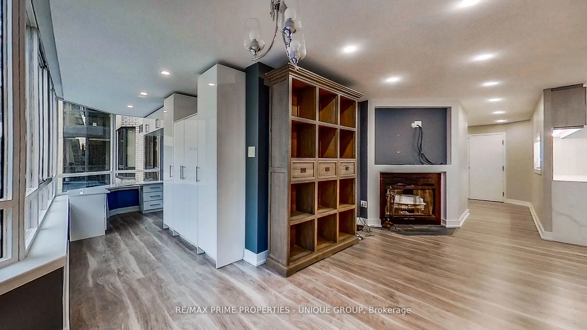 211 St Patrick Street, #1106