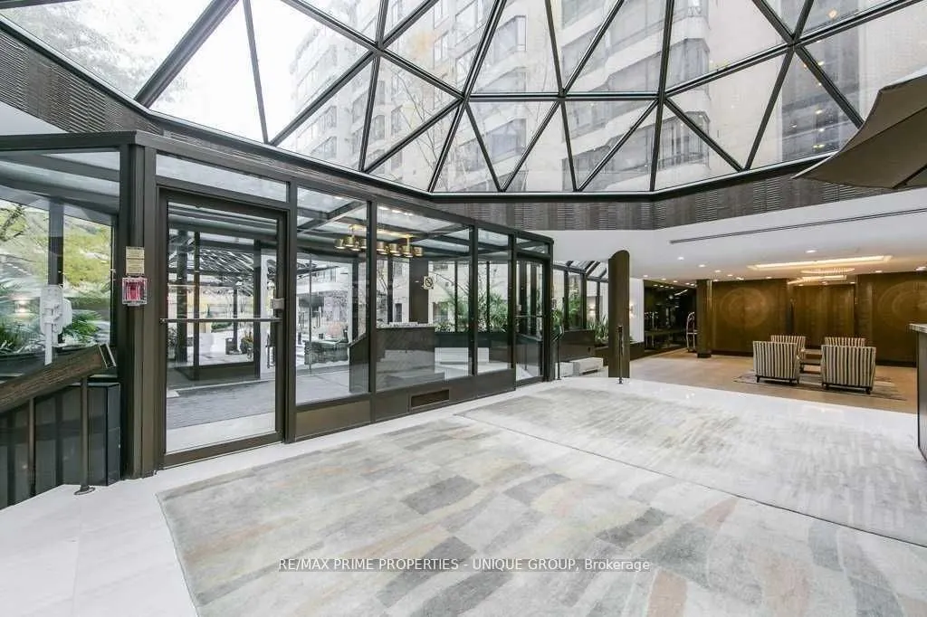 211 St Patrick Street, #1106