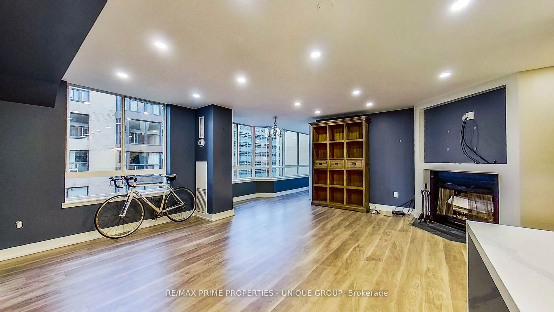 211 St Patrick Street, #1106