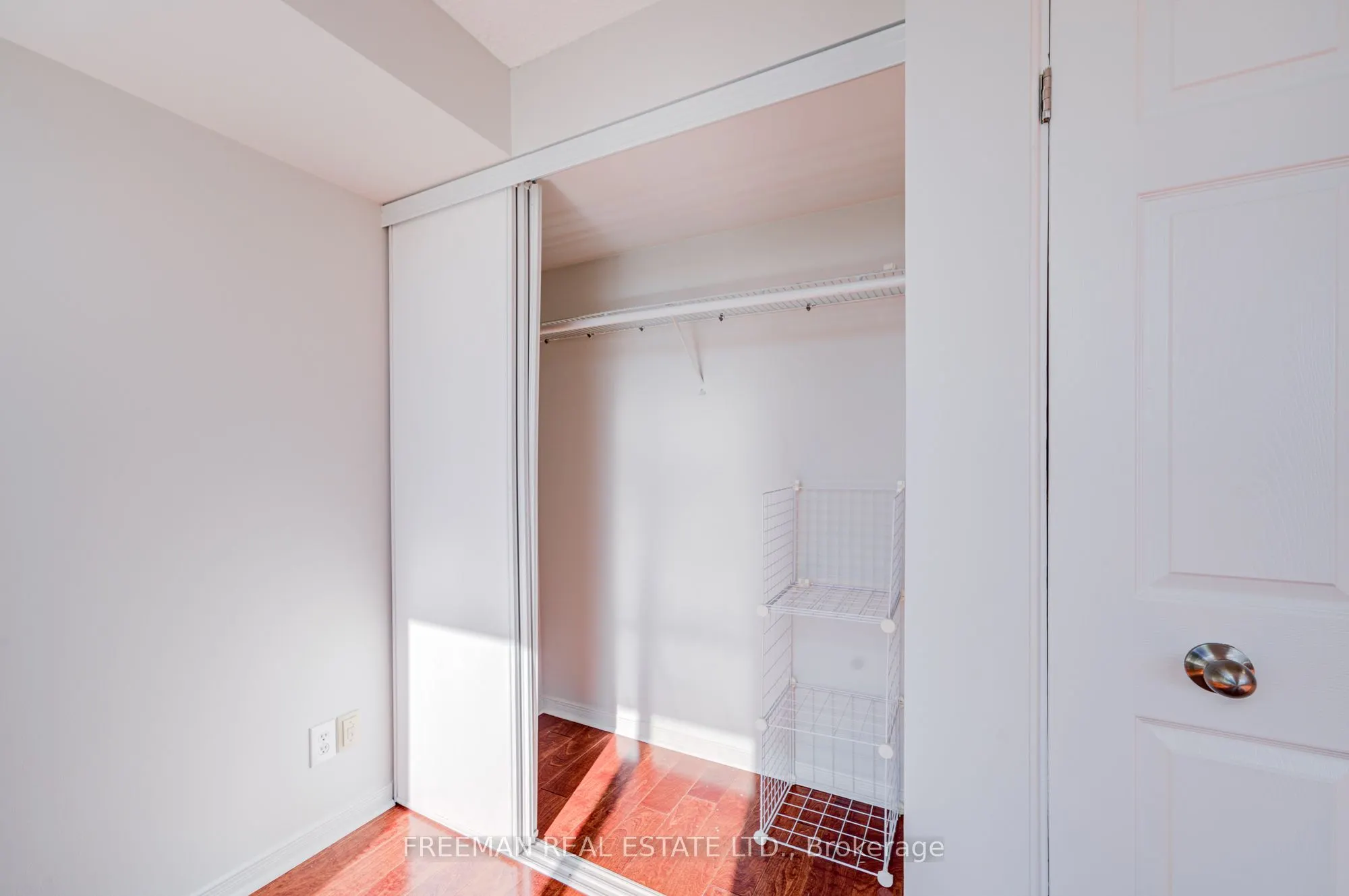 801 King Street W, #1124