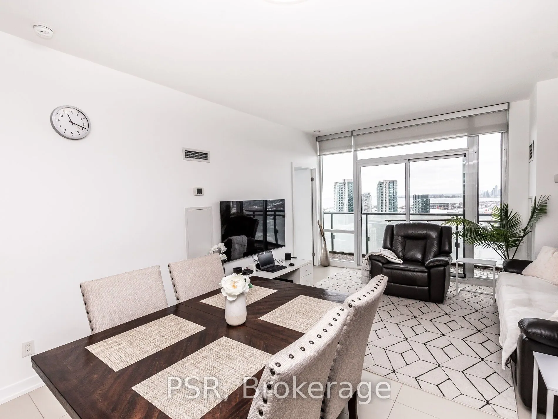 170 Fort York Boulevard N, #2811