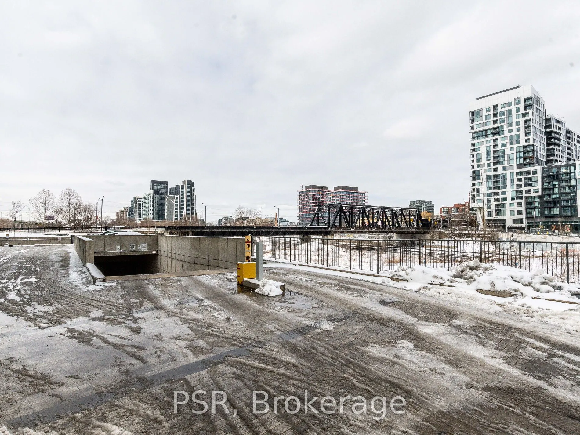 170 Fort York Boulevard N, #2811