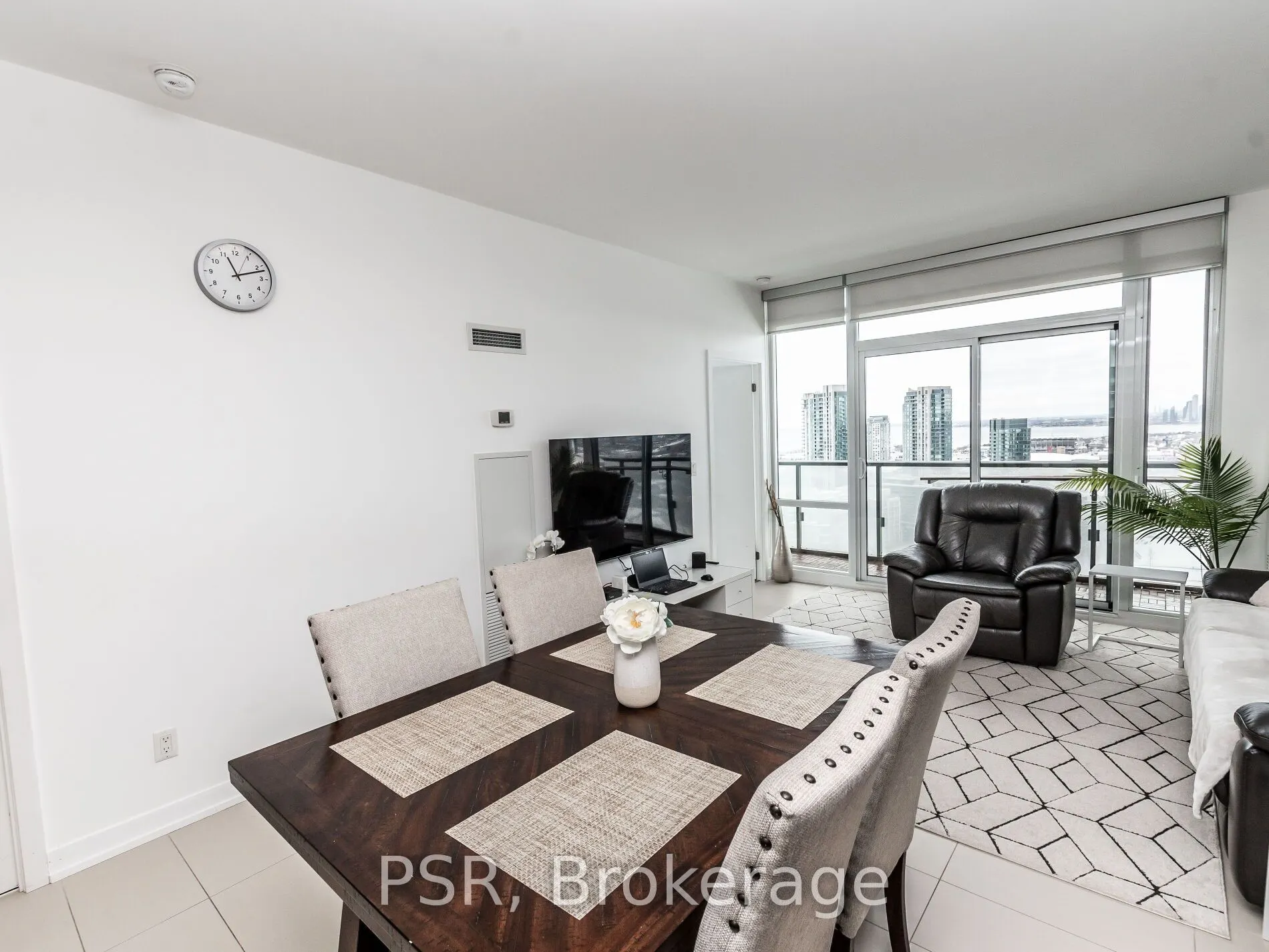 170 Fort York Boulevard N, #2811