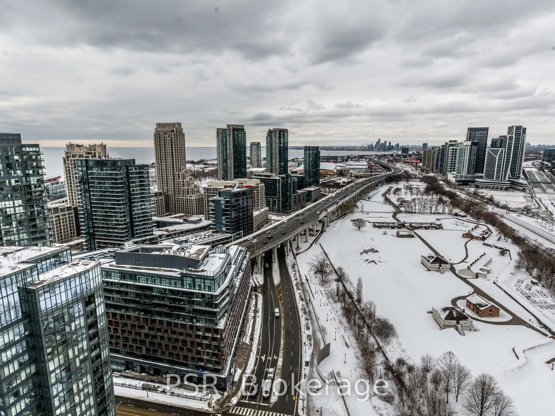 170 Fort York Boulevard N, #2811