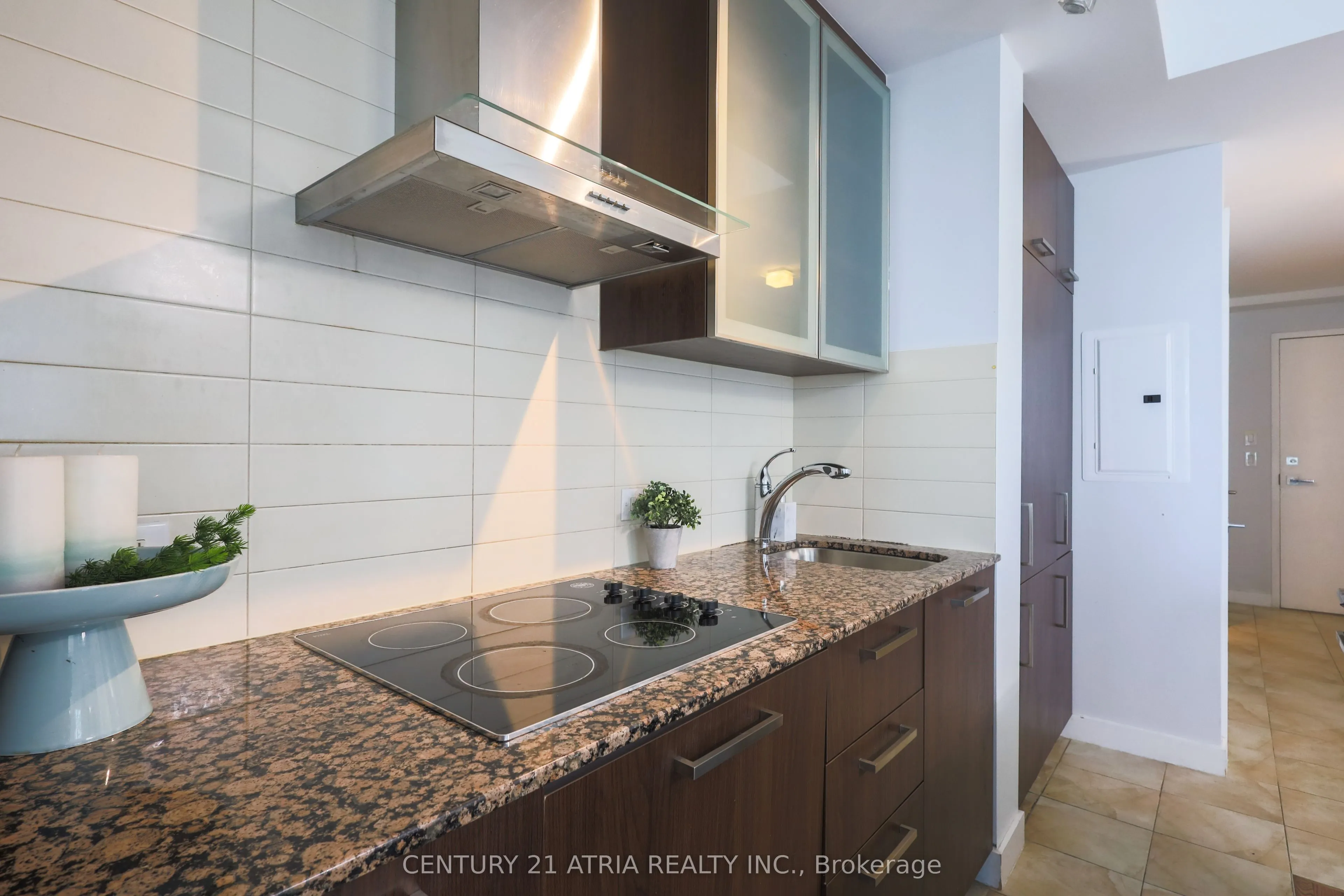 14 York Street, #1002