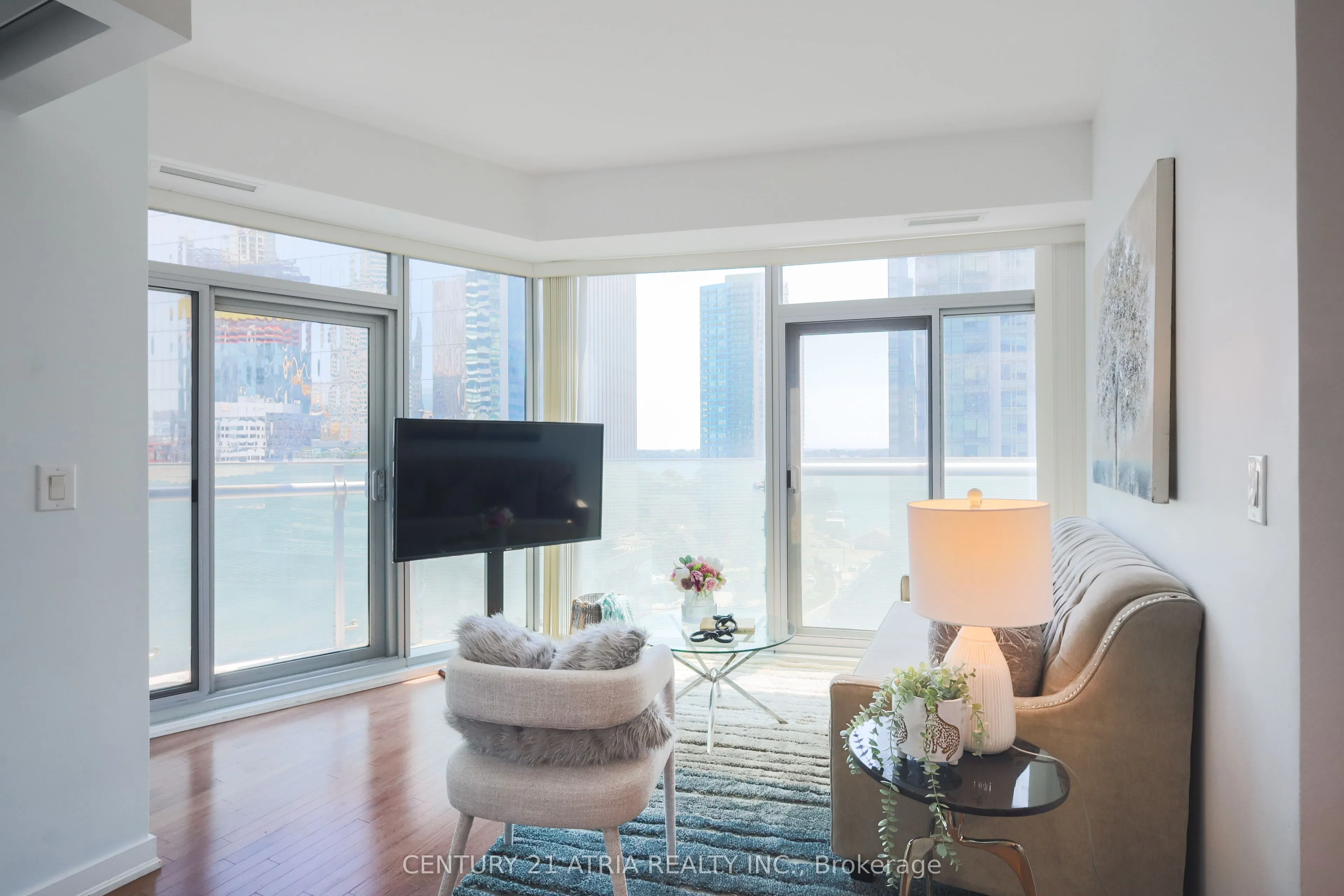 14 York Street, #1002