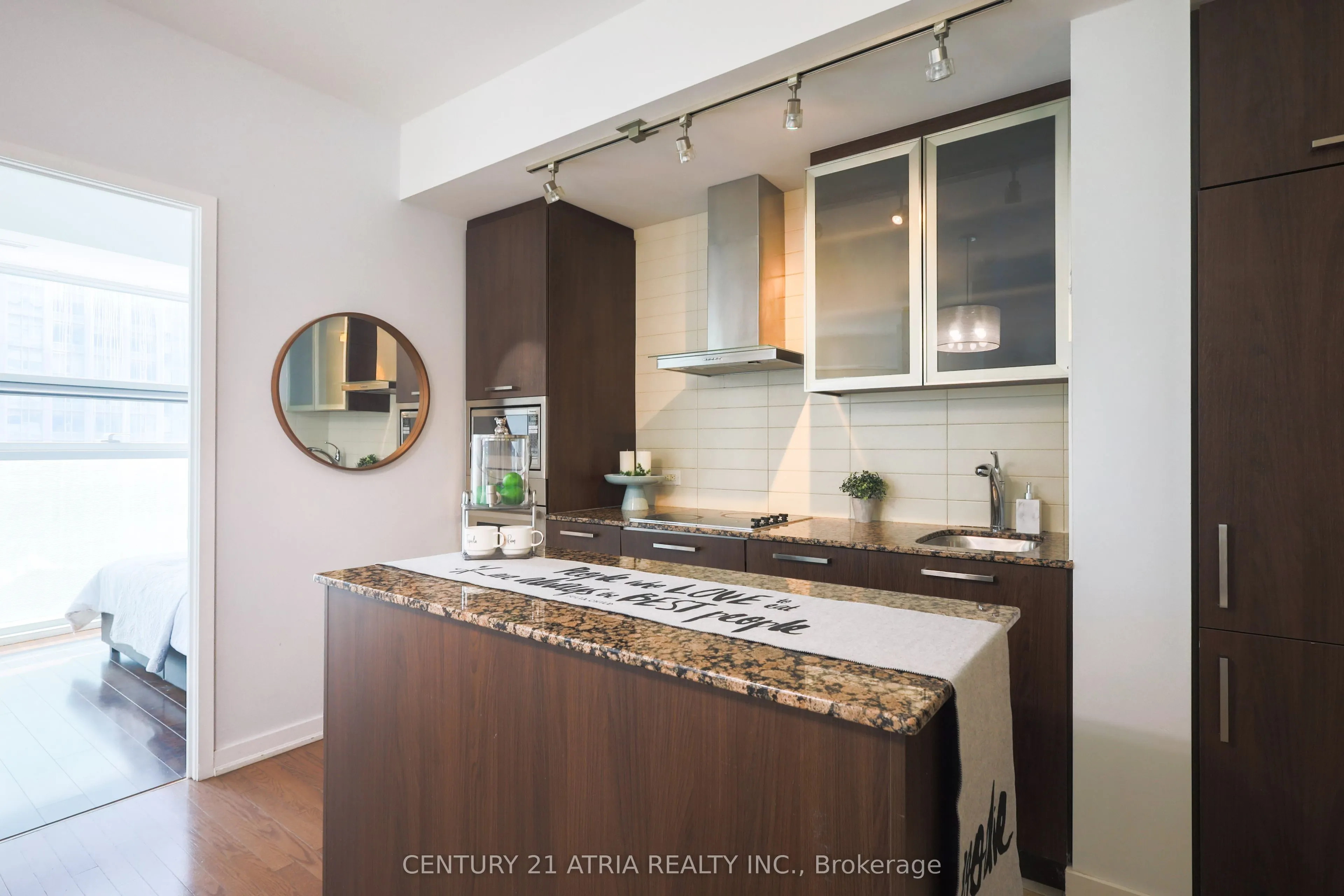 14 York Street, #1002