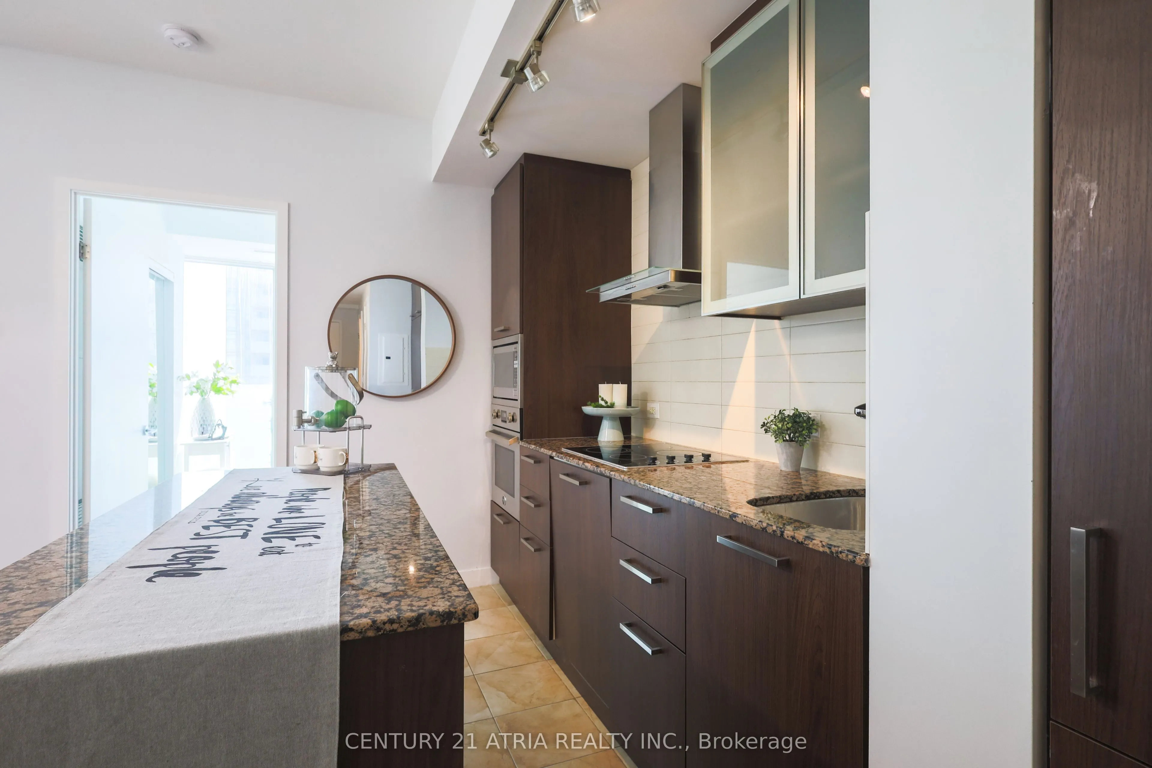 14 York Street, #1002