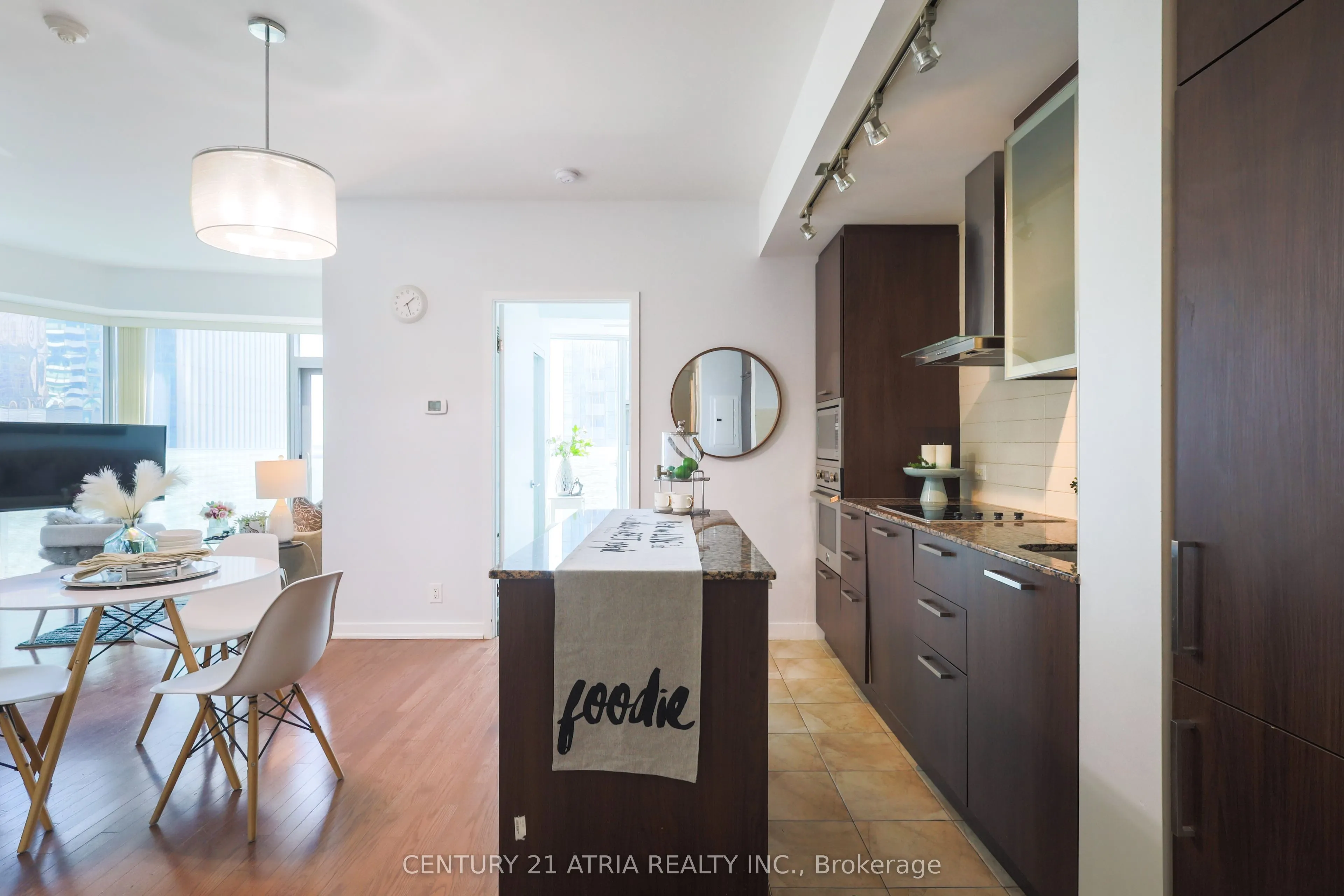 14 York Street, #1002