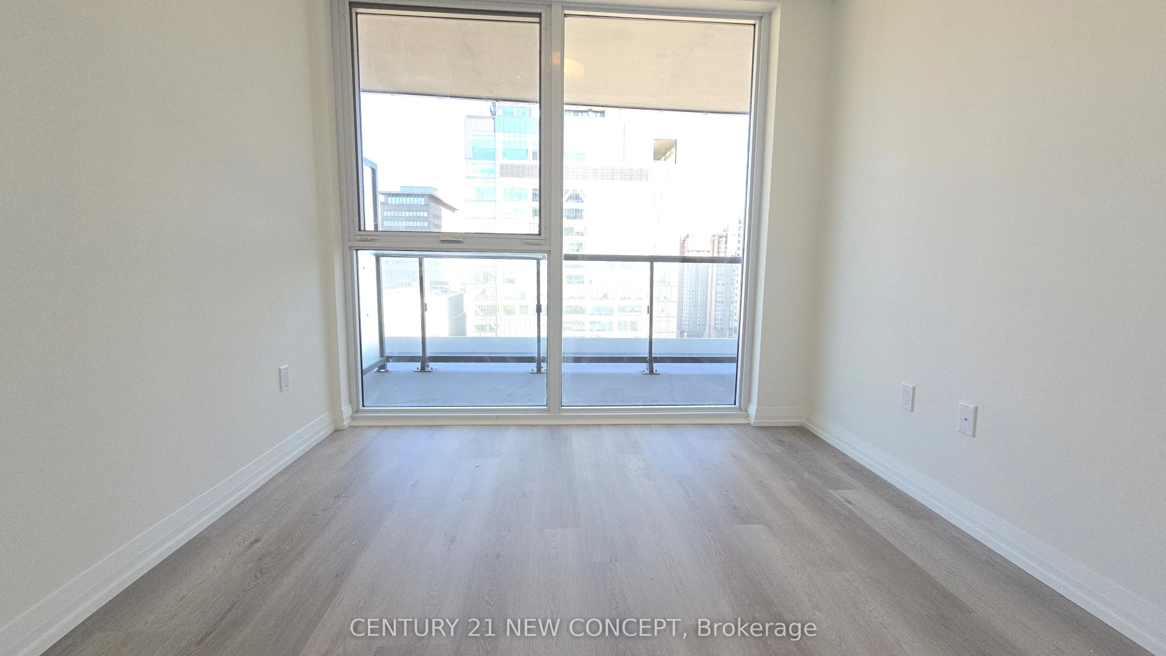 280 Dundas Street W, #1704