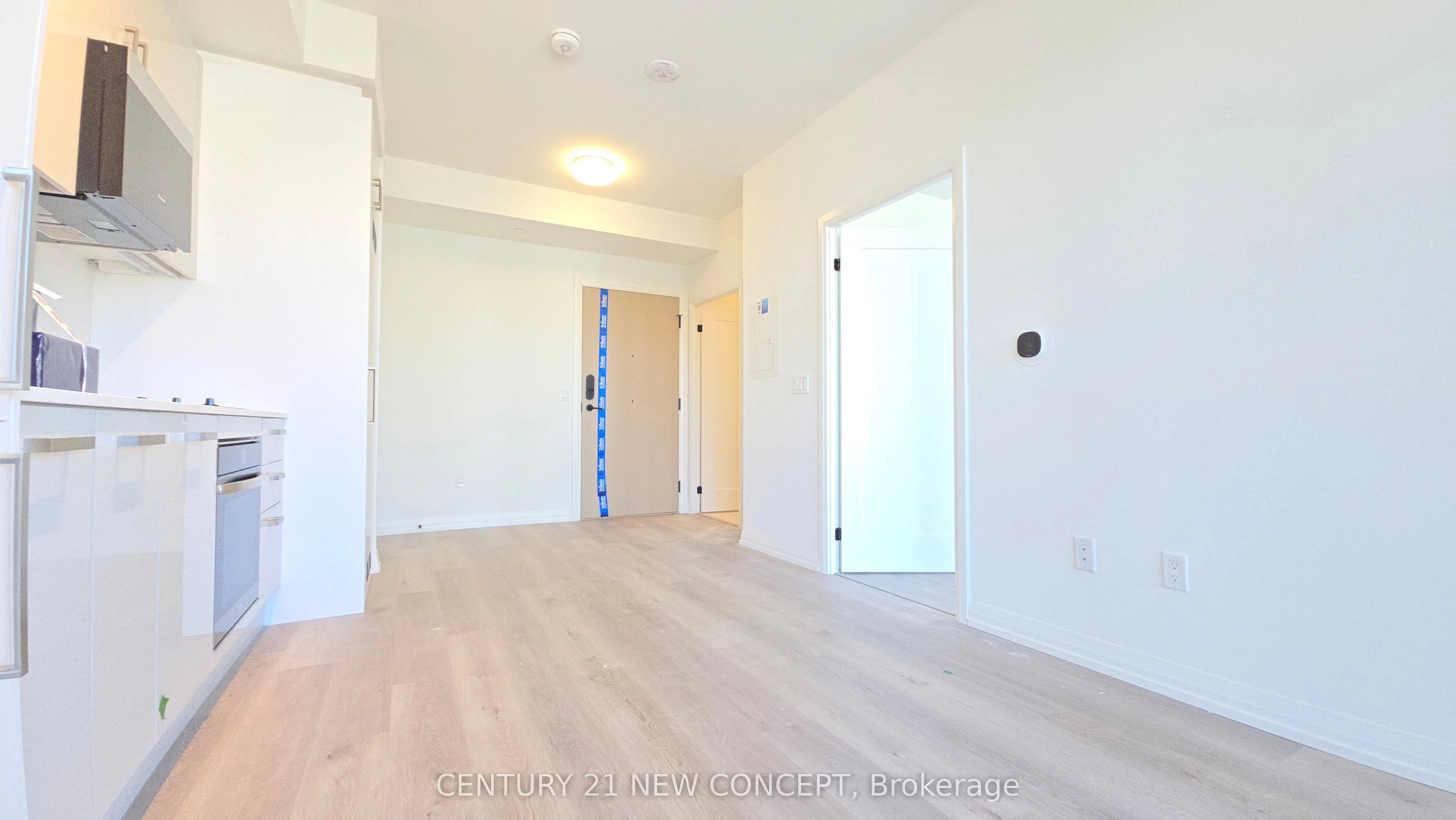 280 Dundas Street W, #1704